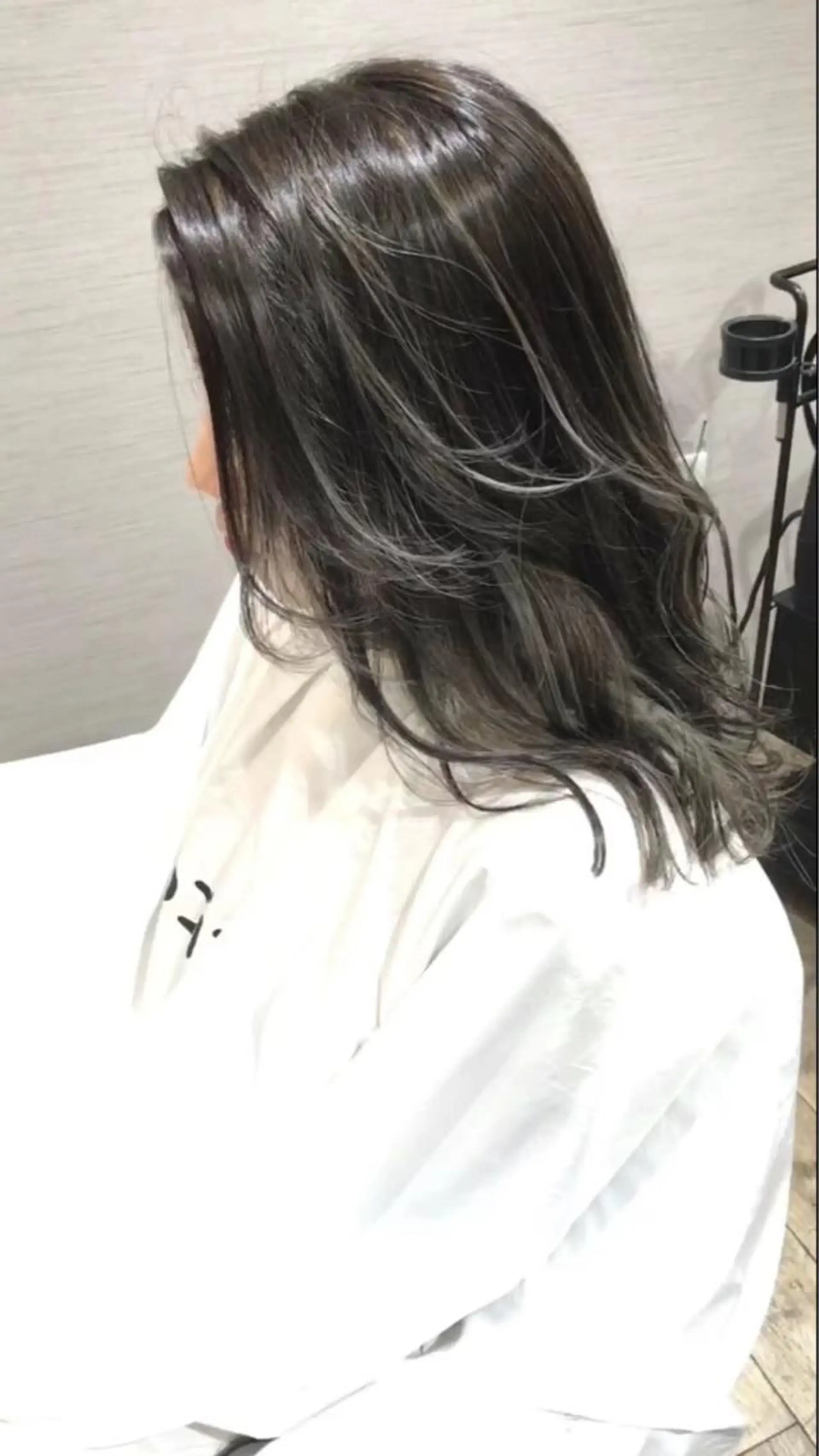 ロング 外国人風カラー ハイライト Dolce　梅田所属・城領 直輝のヘアスタイル