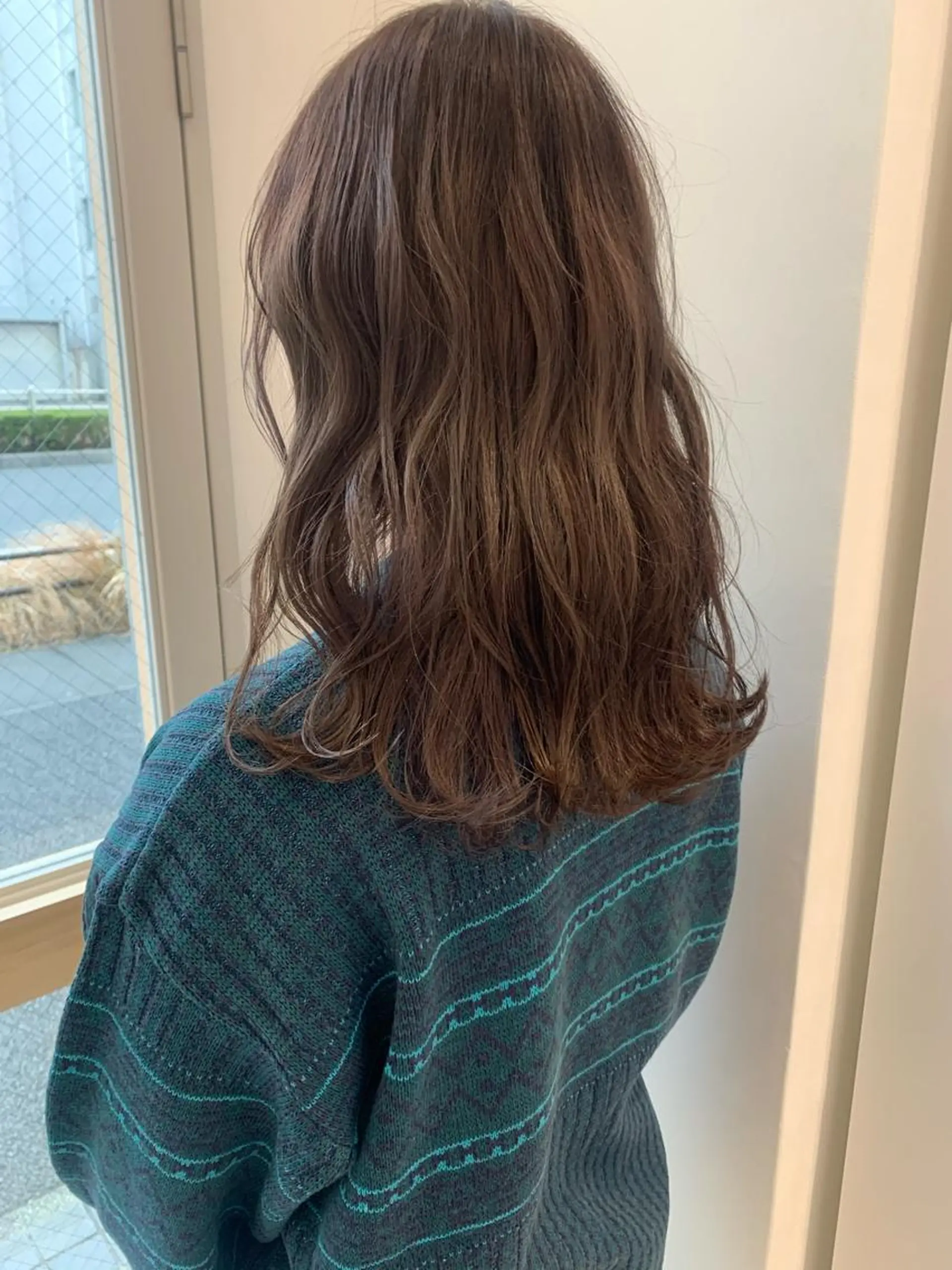 セミロング カラー ヘアカラー トリートメント SALOWIN浦和店所属・1日5名限定美容師 miwaのヘアスタイル