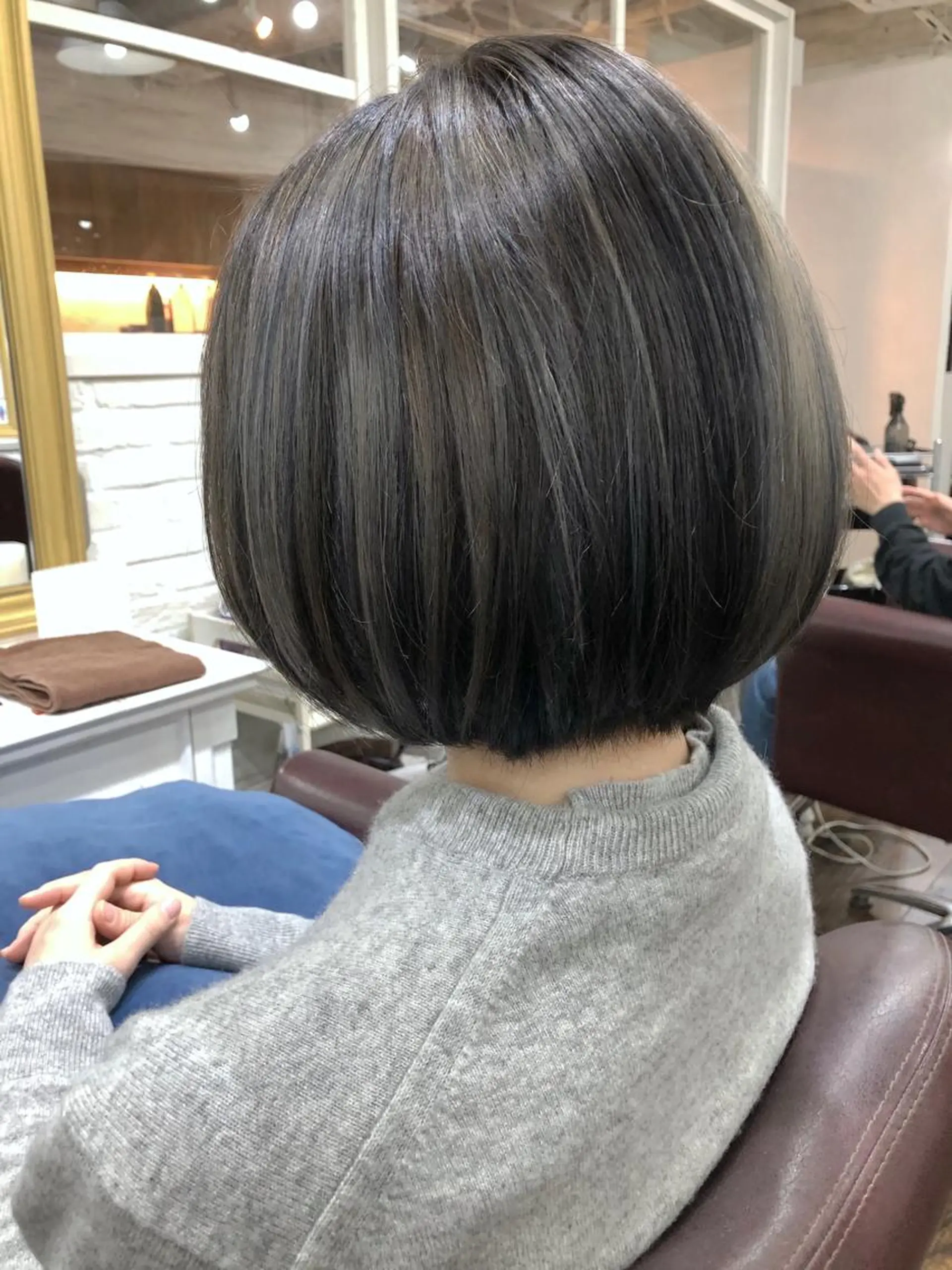 ショート カラー ブルーカラー ブルージュ ボブ レイヤー×髪質改善✨ 渋谷/佐藤侑哉のヘアスタイル