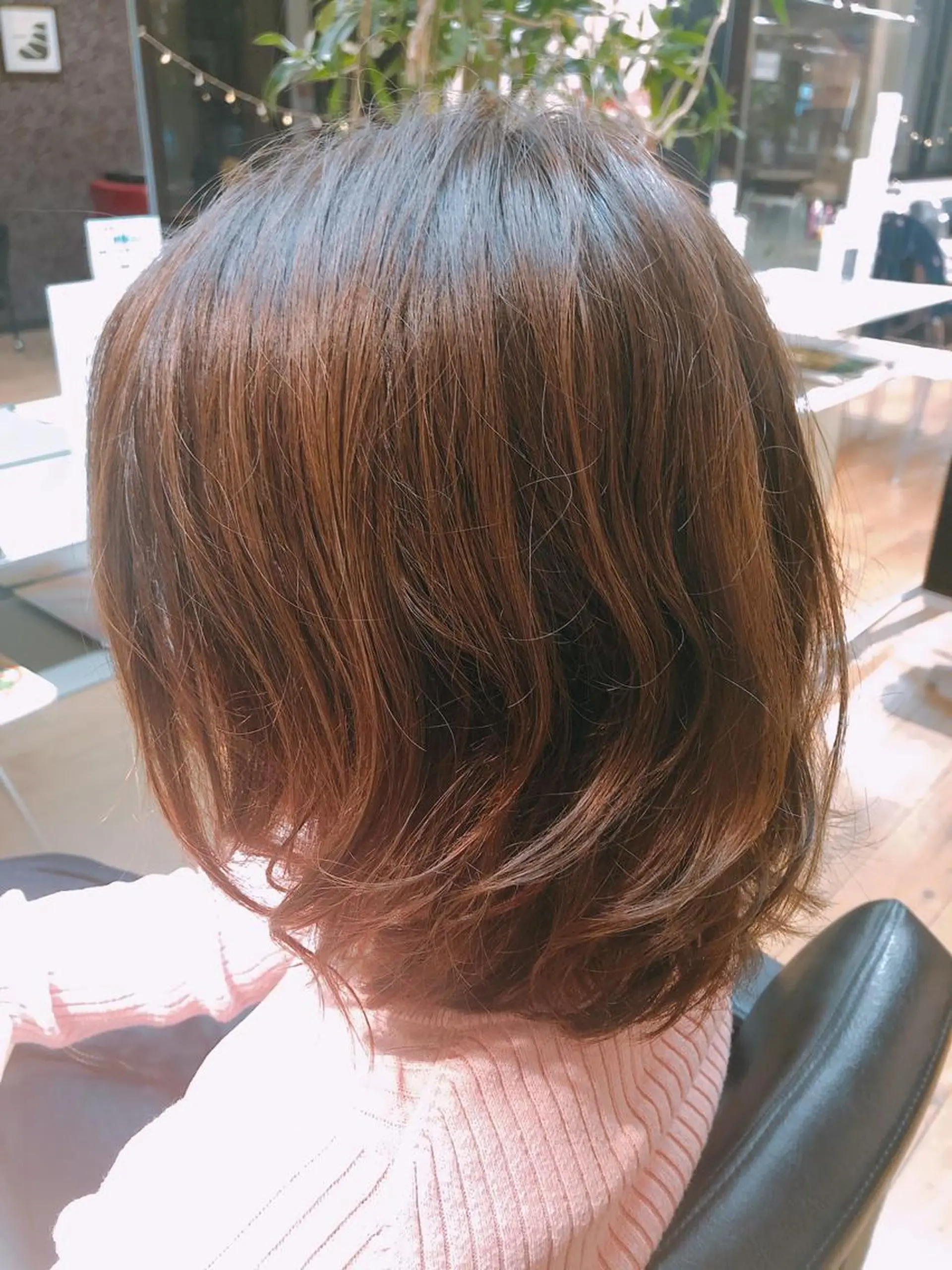 ミディアム カラー パーマ ショート･ウルフ✂︎ 安住有咲子のヘアスタイル