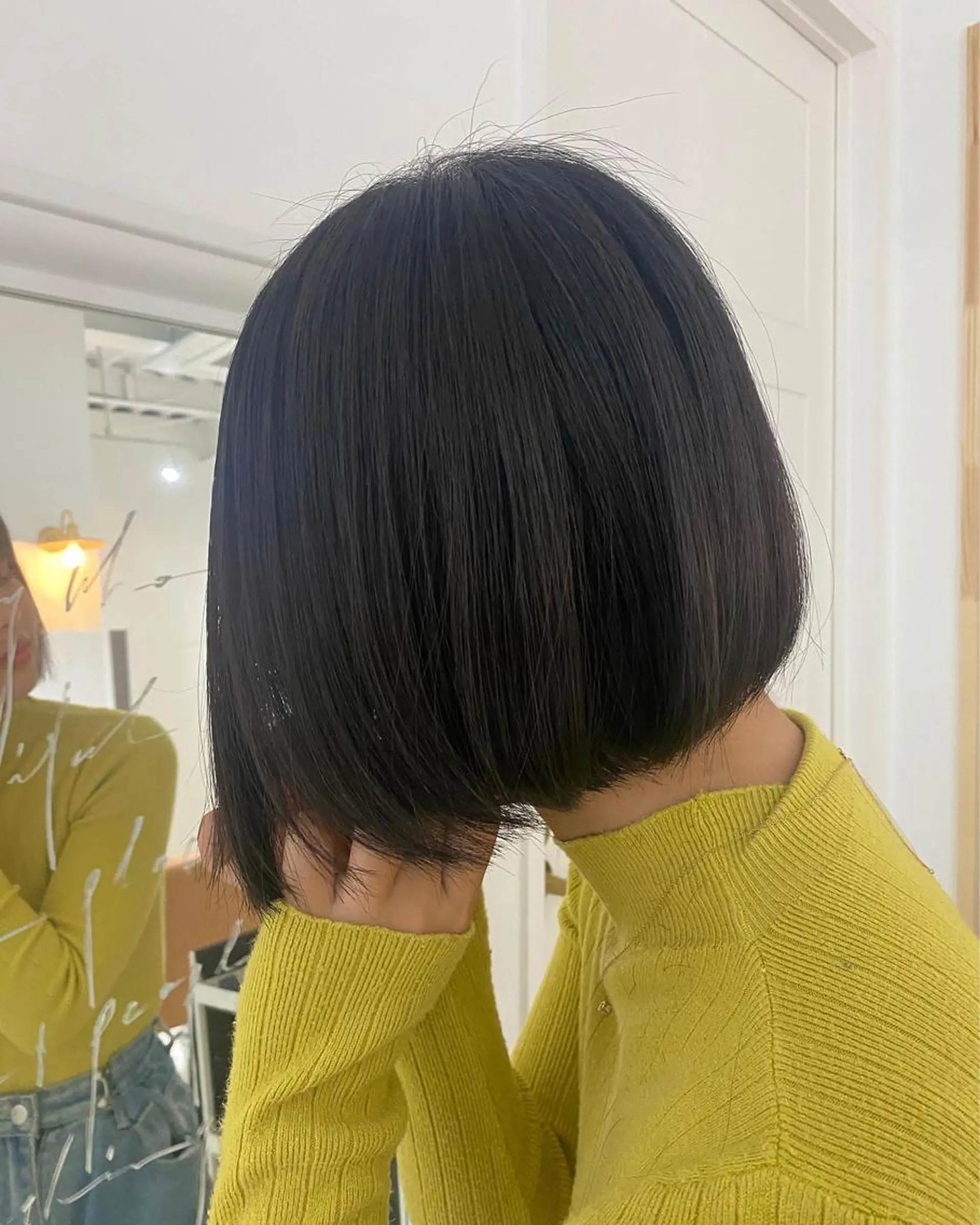 ショート カラー ボブ カット 縮毛矯正 トリートメント 鳴海 稜真のヘアスタイル