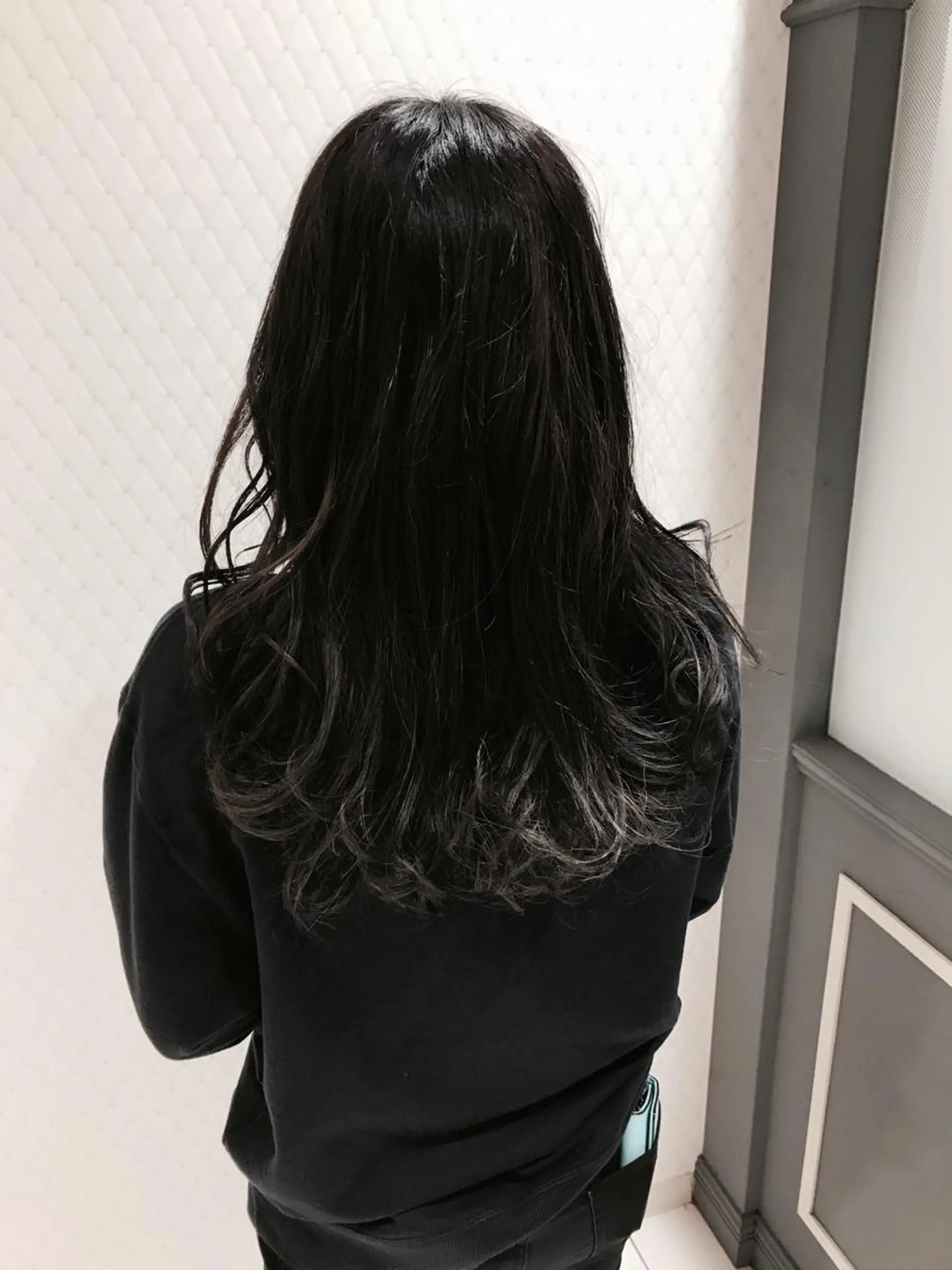 ロング カラー グレージュ 豊田 恭平のヘアスタイル