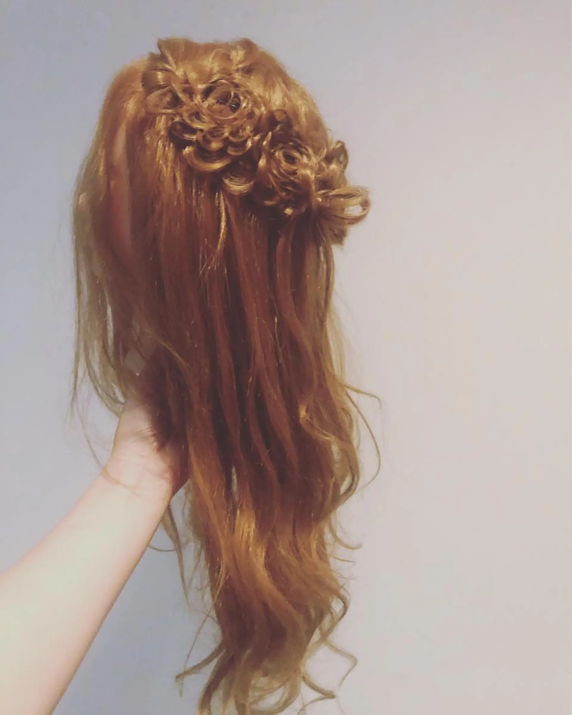 ロング カラー パーマ ヘアアレンジ メンズ キッズ ネイル マツエク・マツパ 銀河 ティンガーラのヘアスタイル