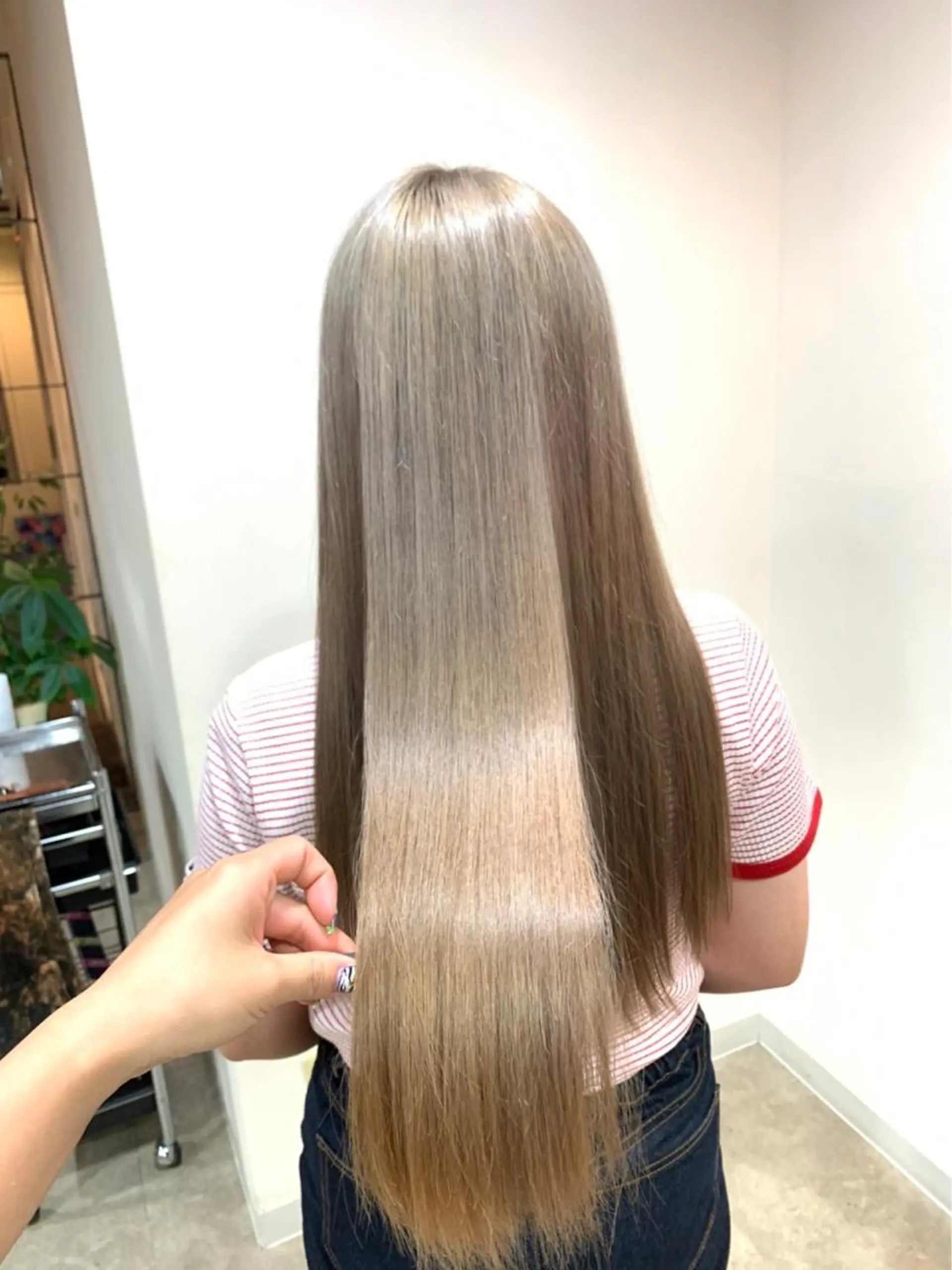 ロング カット 縮毛矯正 トリートメント W_SALON ［触れたくなる艶髪］のヘアスタイル