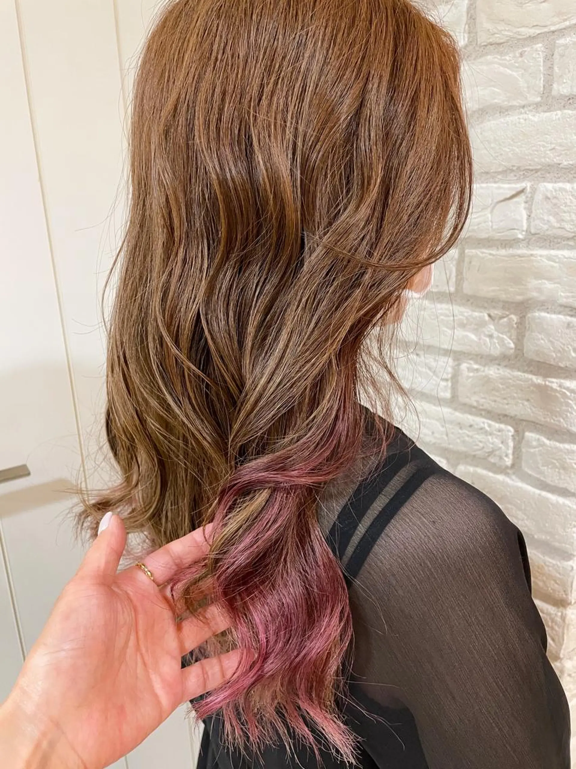 ロング カラー ピンクカラー 清水 有実子のヘアスタイル
