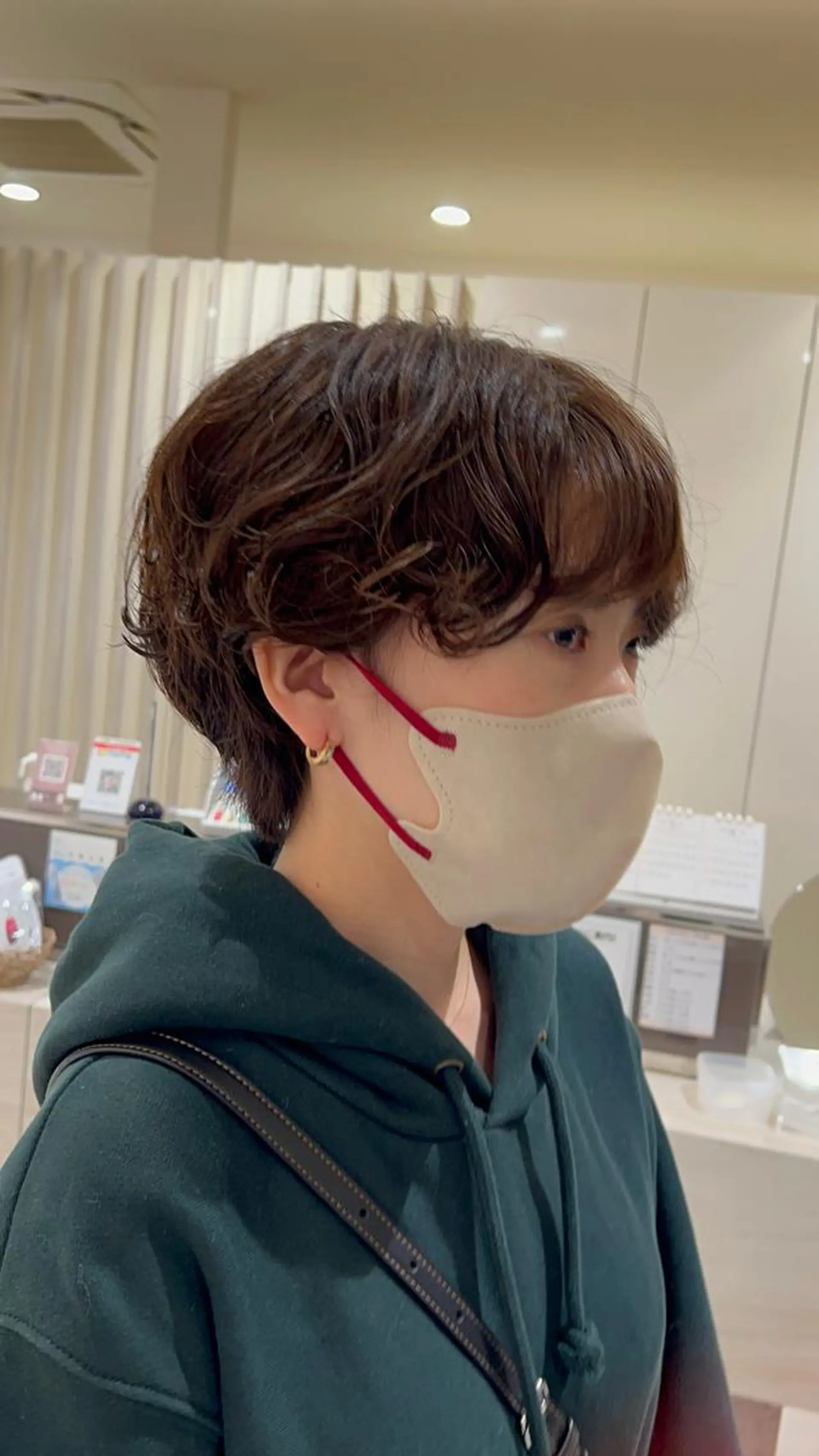ショート パーマ 顔まわりカット🥀 原ちひろのヘアスタイル