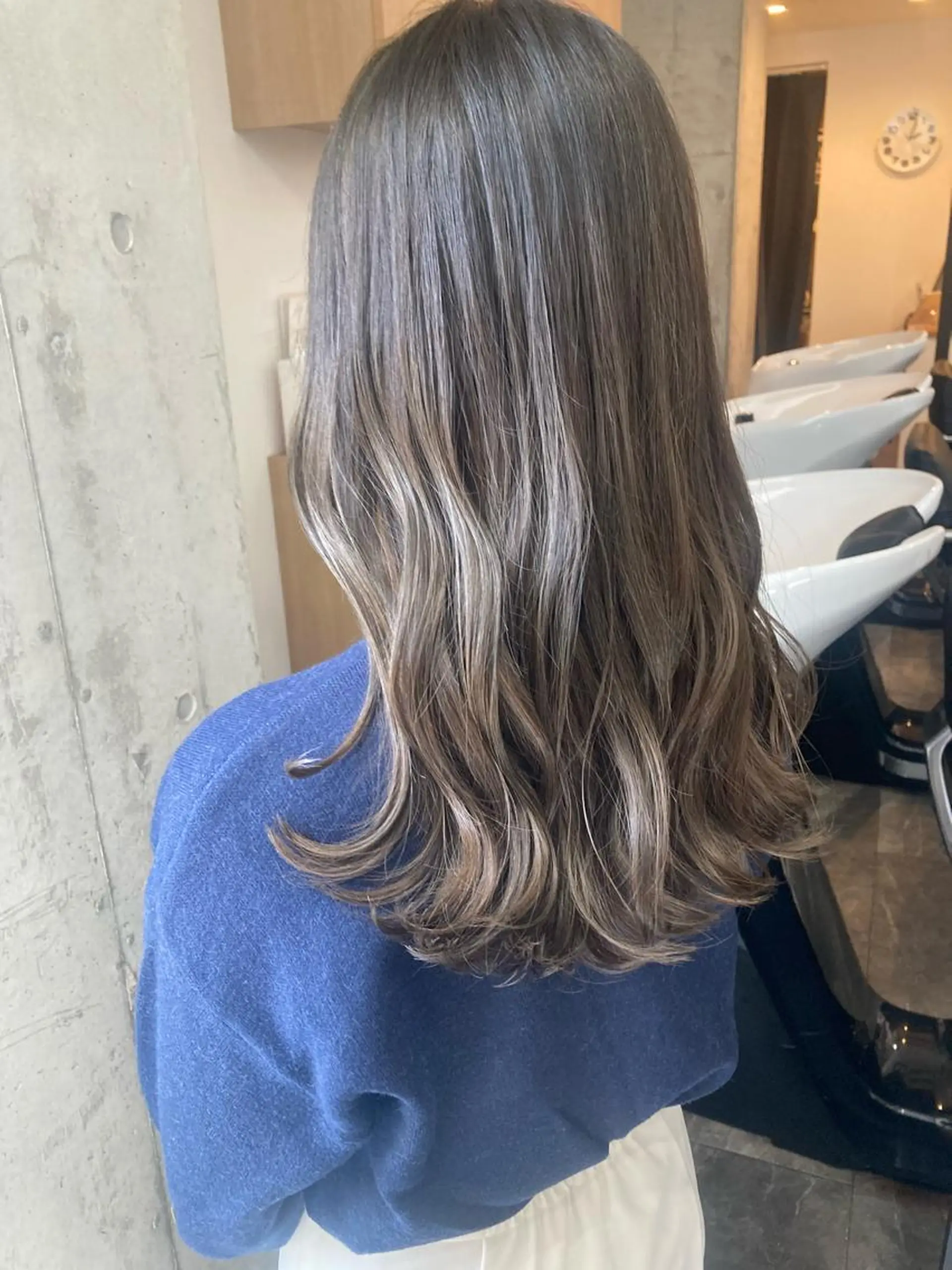 セミロング ✨色持ちの良い艶 カラー✨蟹江真世のヘアスタイル
