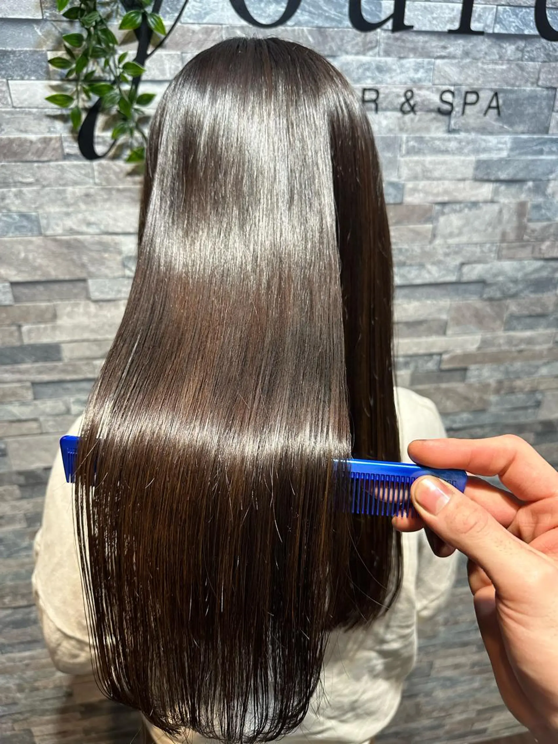 ロング カラー カット ヘアカラー トリートメント ヘッドスパ youres hair 東口店所属・🌸ULTOWA🌸 髪質改善/縮毛/店長のヘアスタイル