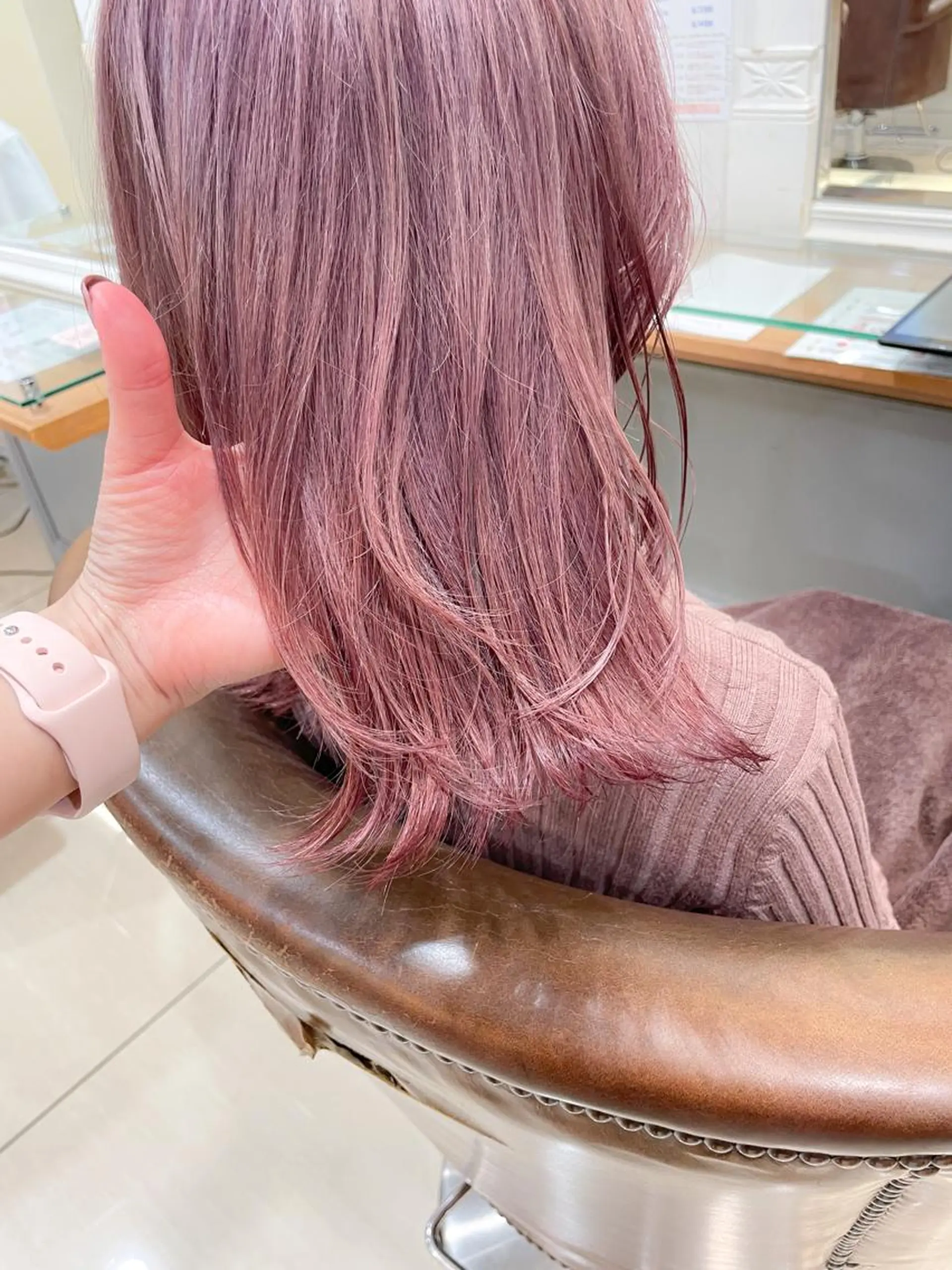 ミディアム カラー ブリーチ ピンクカラー ヘアカラー ✨カラー支持No.1 🧸ワキ カナコ🧸のヘアスタイル