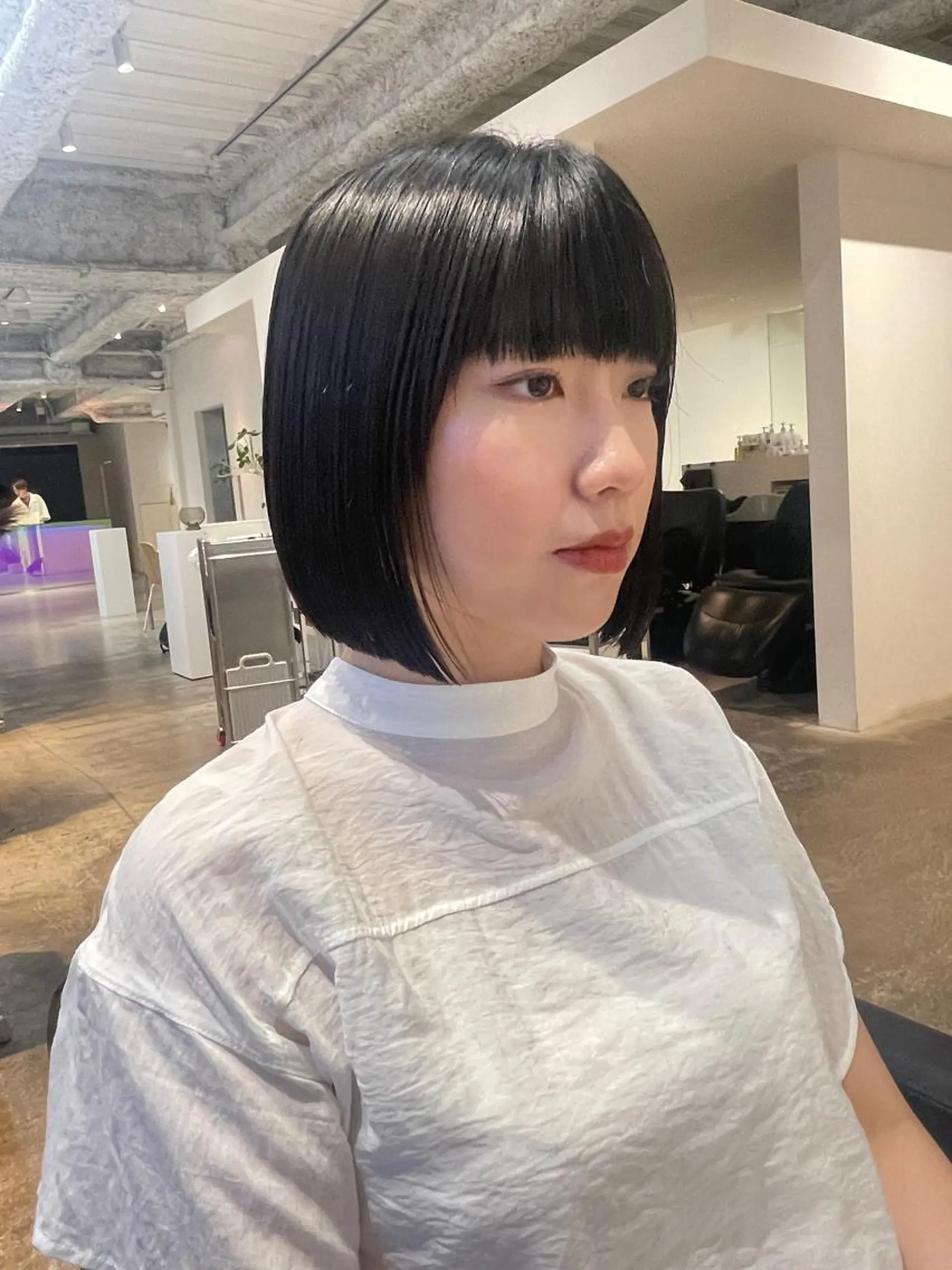 ミディアム カット ヘアカラー トリートメント oma　袮次金 鈴香のヘアスタイル