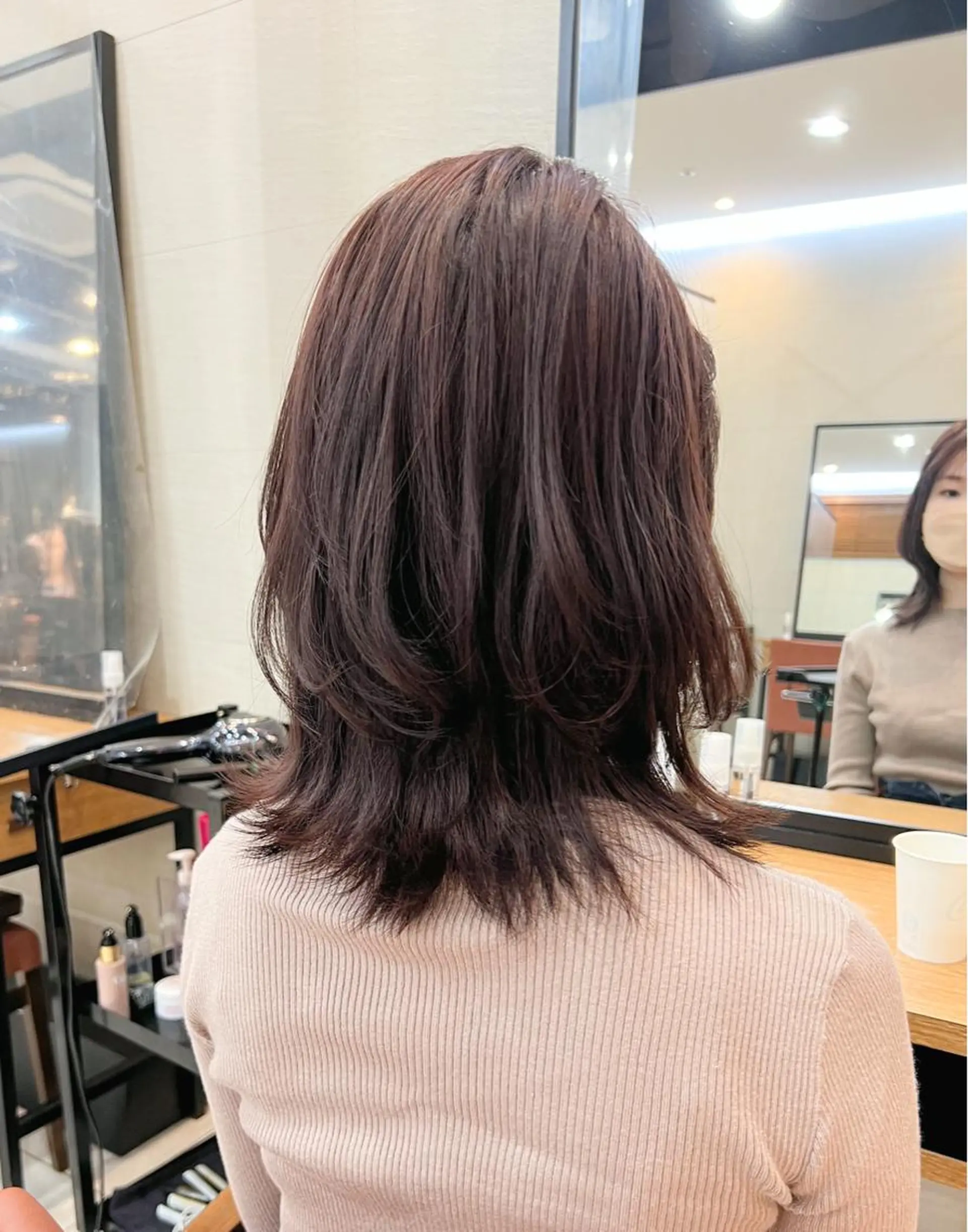 ミディアム カラー ブラウンカラー ラベンダーカラー ラベンダーブラウン ピンクカラー ピンクラベンダー カット ヘアカラー トリートメント メンズカット曲がる 縮毛矯正佐々木タクマのヘアスタイル