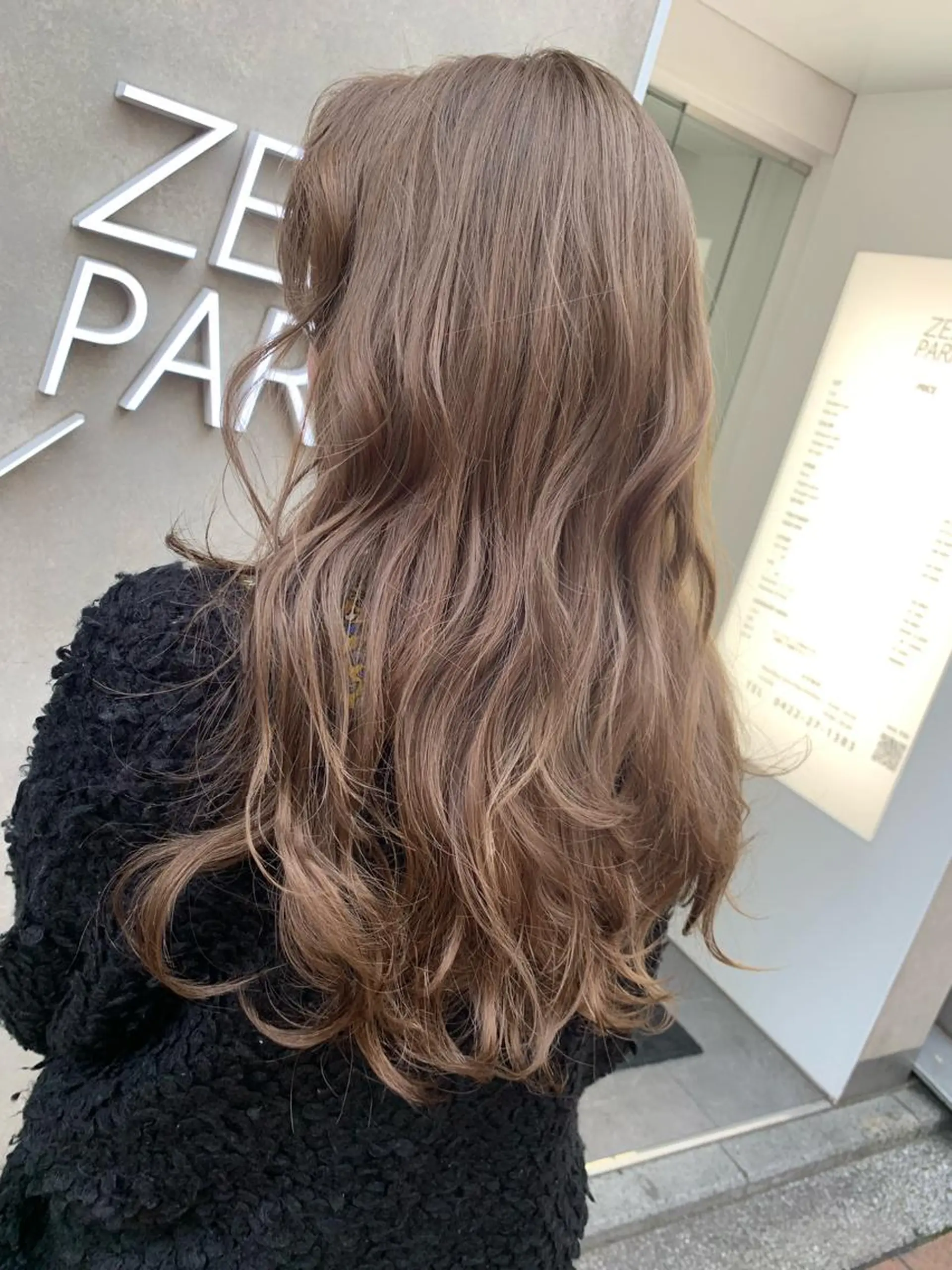 ロング カラー 酸性ストレート・ メンズ 三原 楊子のヘアスタイル