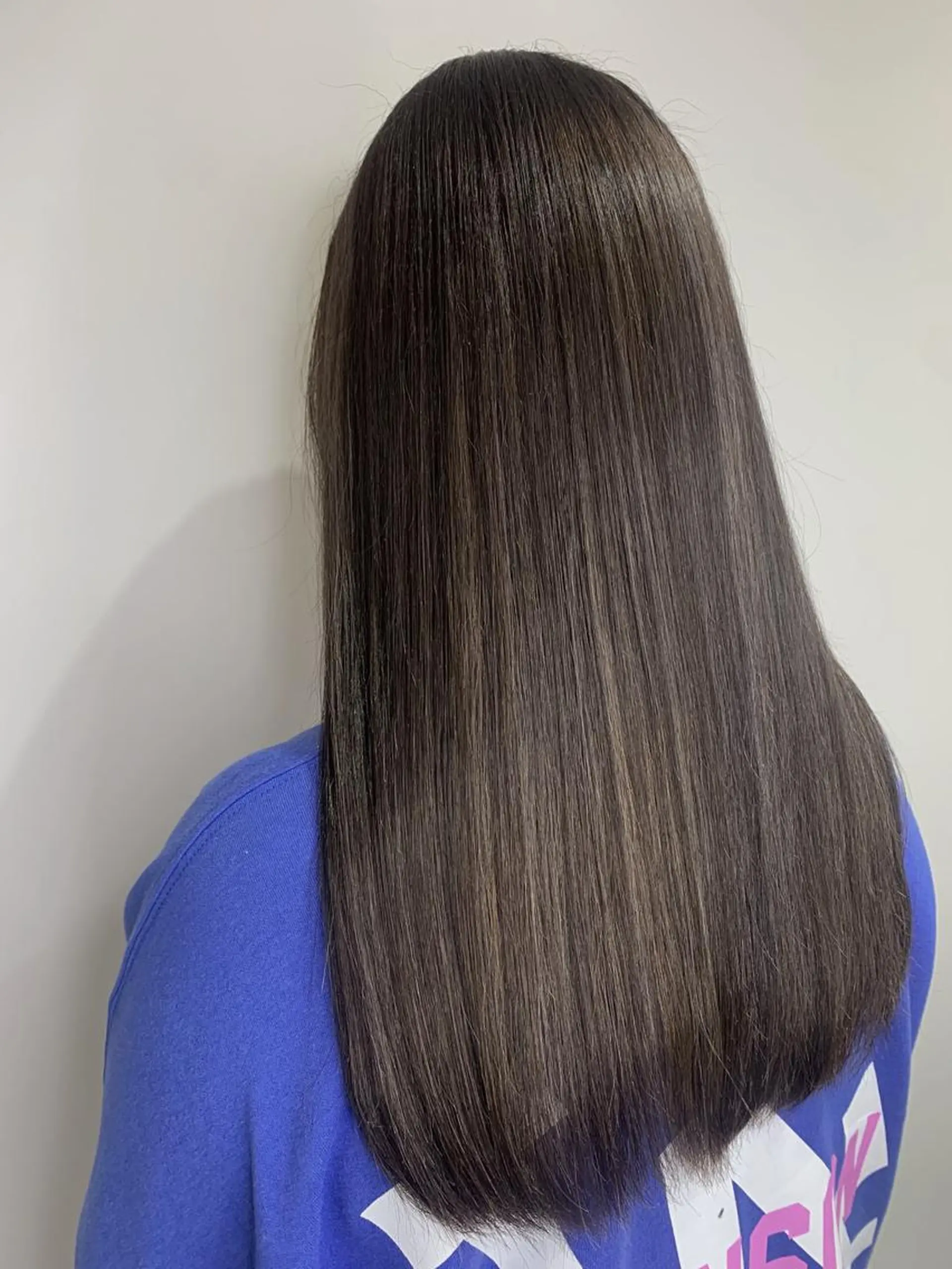 ロング カラー ヘアカラー トリートメント 近藤千翔🩵 髪質改善Periodのエステ・リラクイメージ