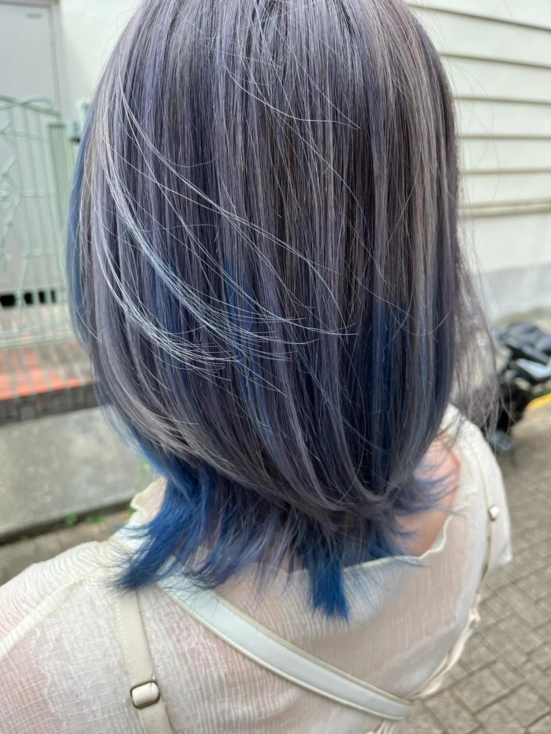 ミディアム カラー ショートボブ ボブレイヤー アッシュ バレイヤージュ ミストバング カット ヘアカラー トリートメント 原宿サロン代表 デザインカラー伊藤卓のヘアスタイル