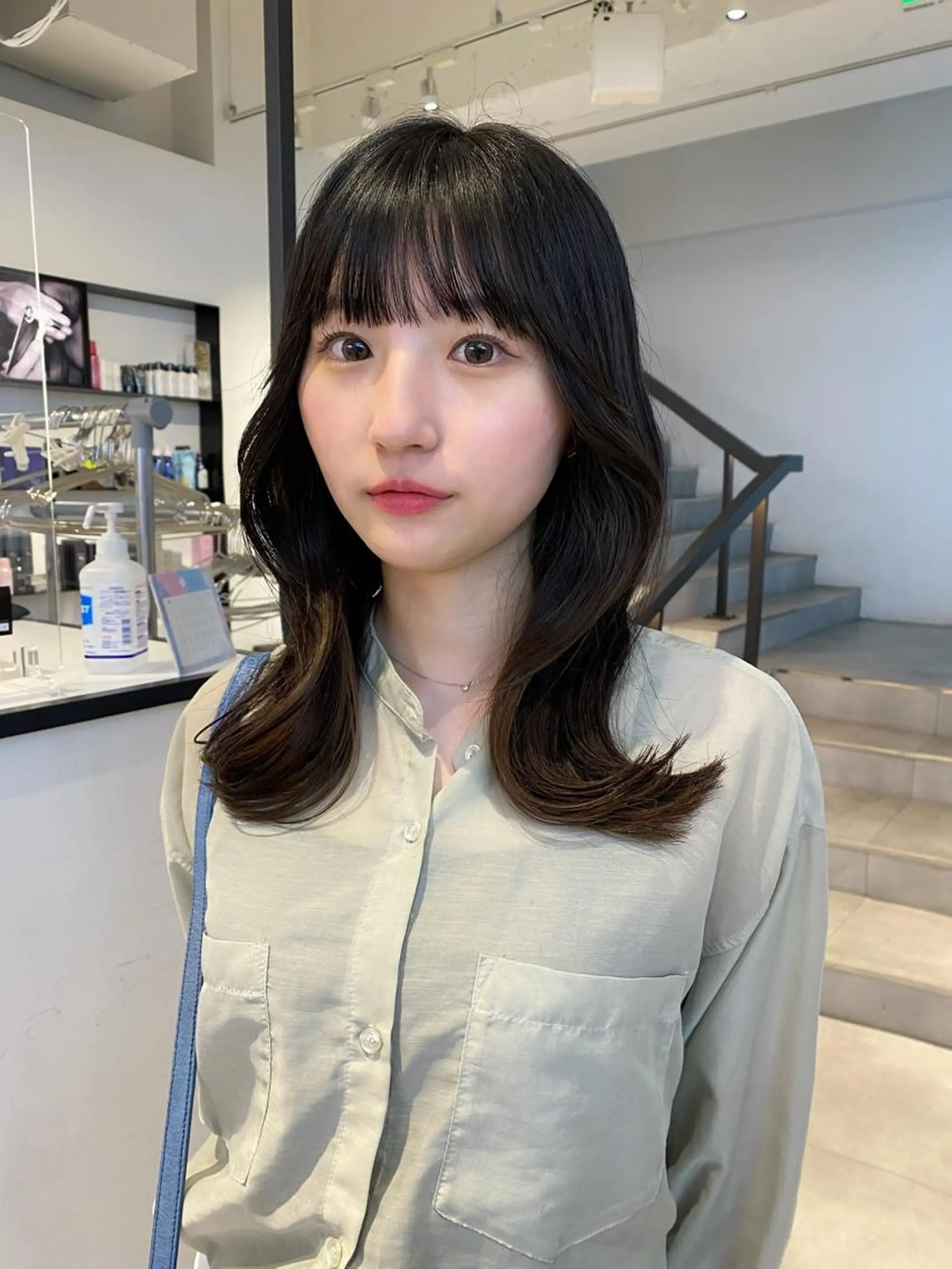 ロング カット ヘアカラー 🌫️韓国hair kanon🇰🇷のヘアスタイル