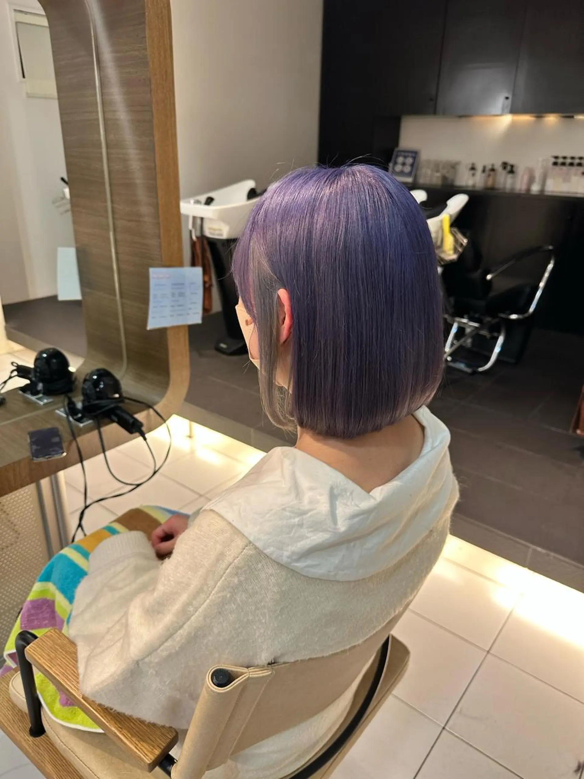 ショート カラー ハイトーンカラー ボブ カット ヘアカラー トリートメント アニメオタク美容師✂ miharuのヘアスタイル
