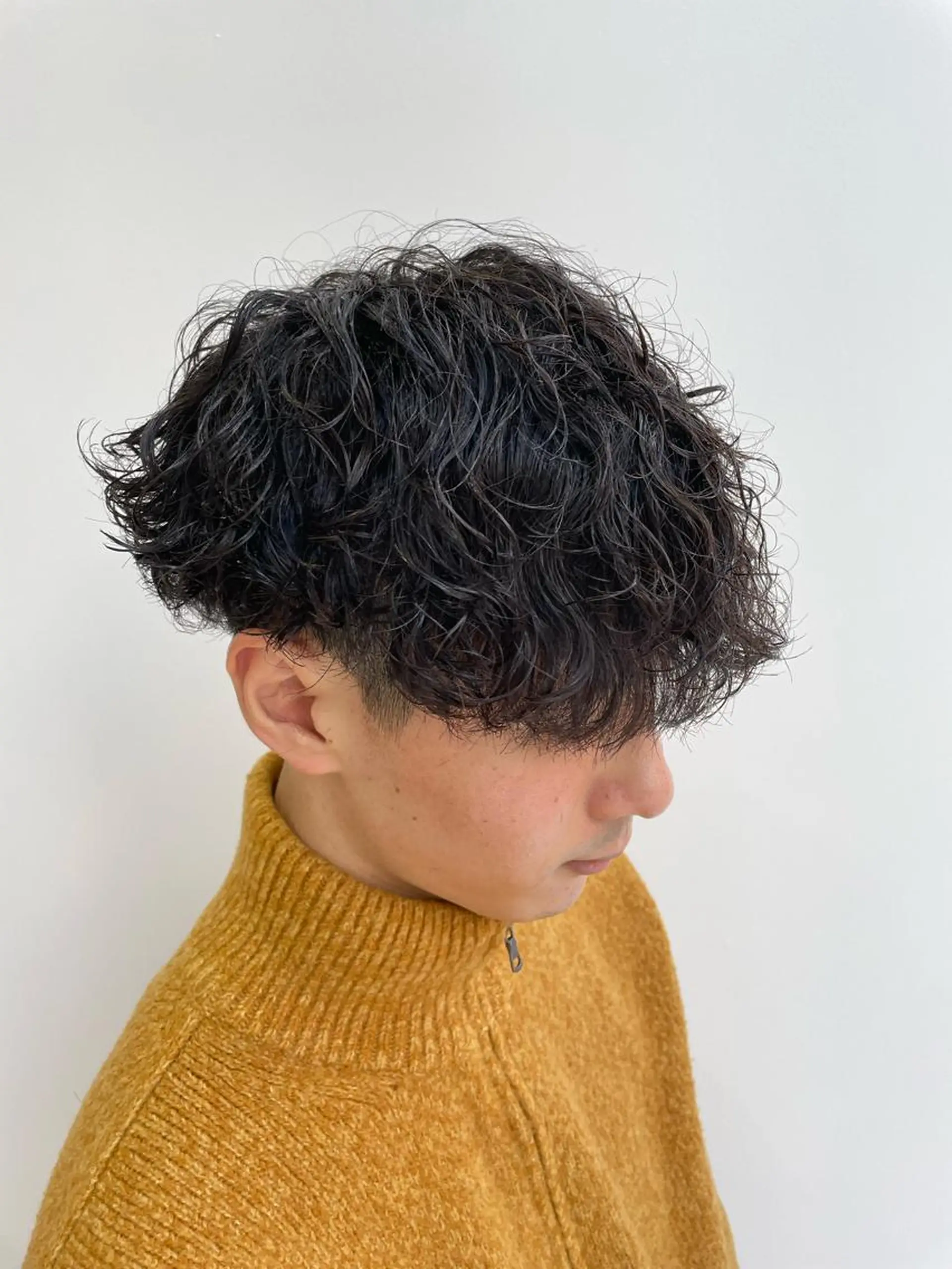 ミディアム パーマ メンズ 🔥縦落ちツイスパ 🔥鈴木健紀のヘアスタイル