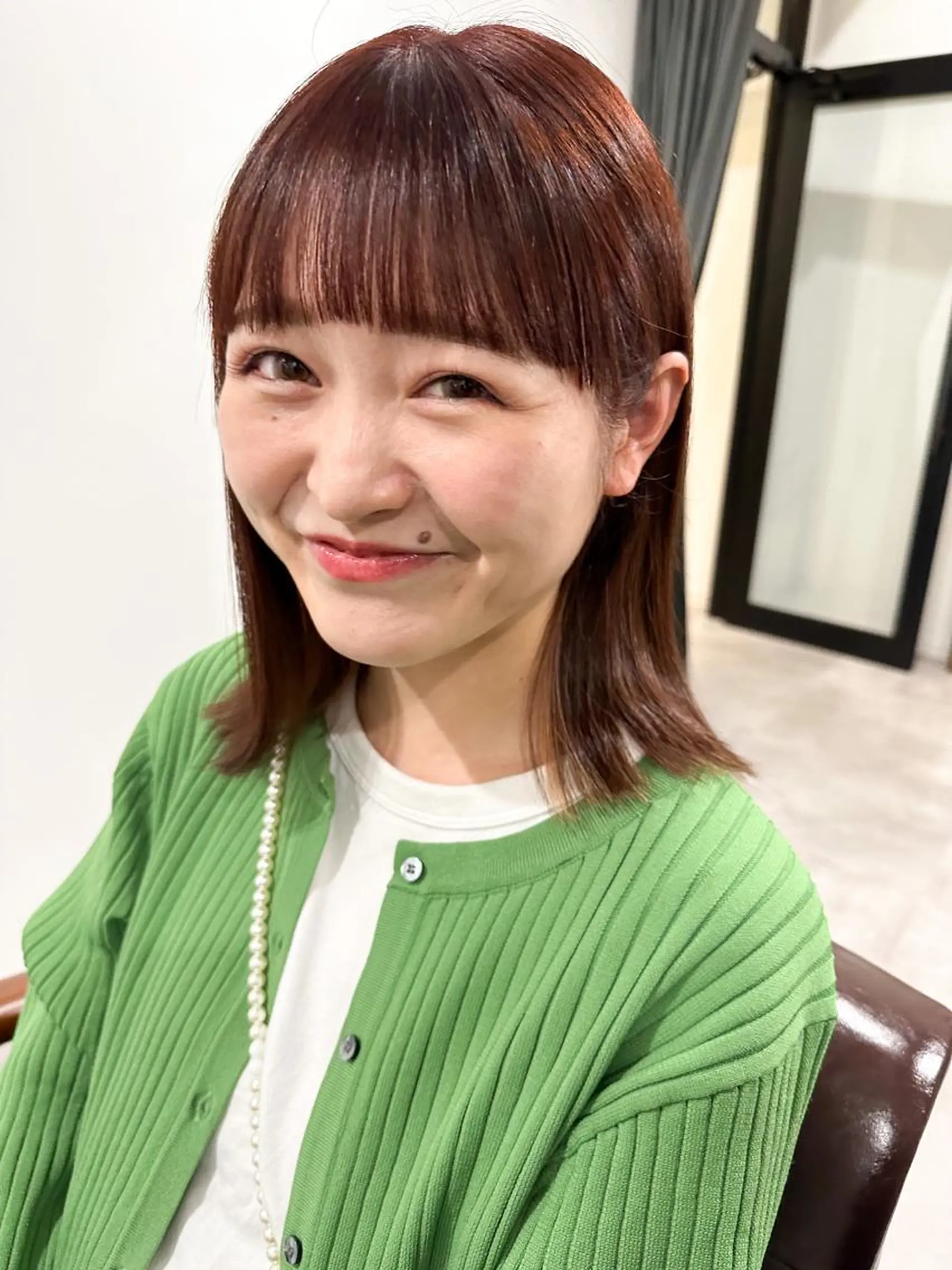 ミディアム ミディアムパーマ ボブ デート ハイライト 髪質改善 カット ヘアカラー トリートメント 【20代ダメージ毛に 髪質改善】のヘアスタイル