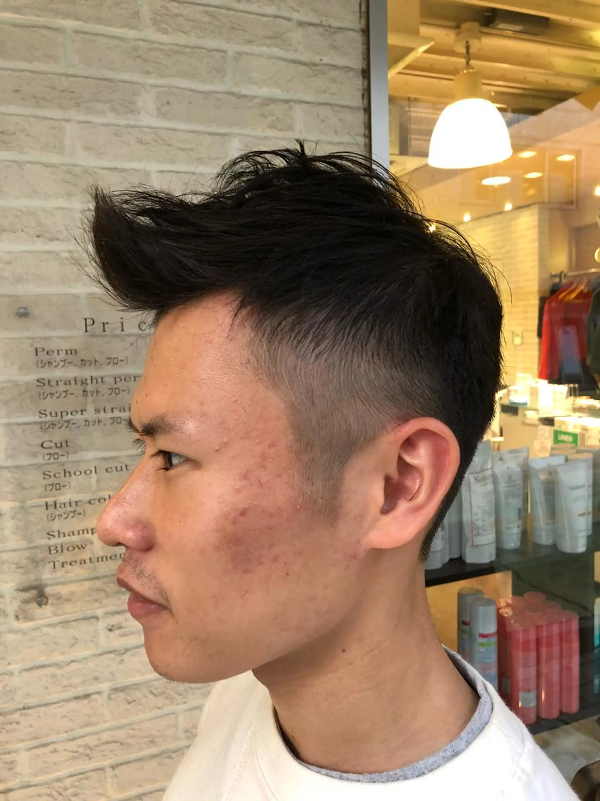 メンズ モヒカン 西山 恵太郎のヘアスタイル