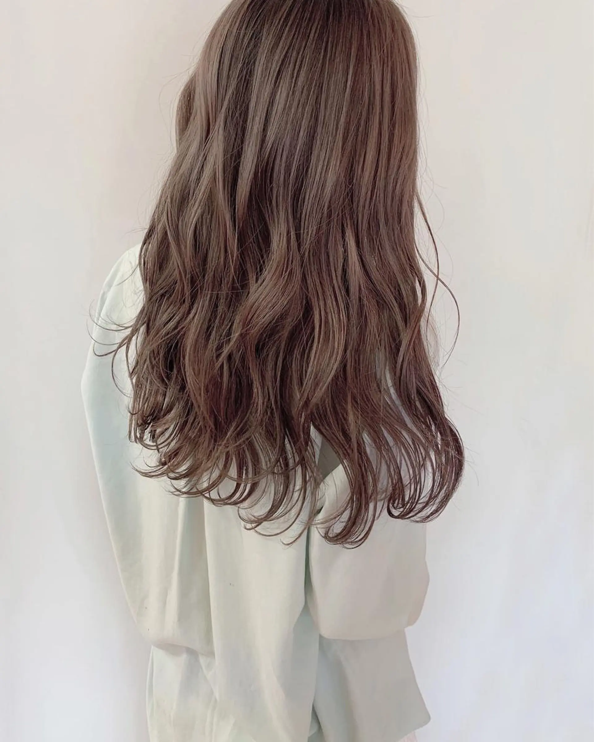 セミロング カラー ヘアアレンジ ブリーチ ヘアカラー トリートメント coubou所属・mayu .のヘアスタイル