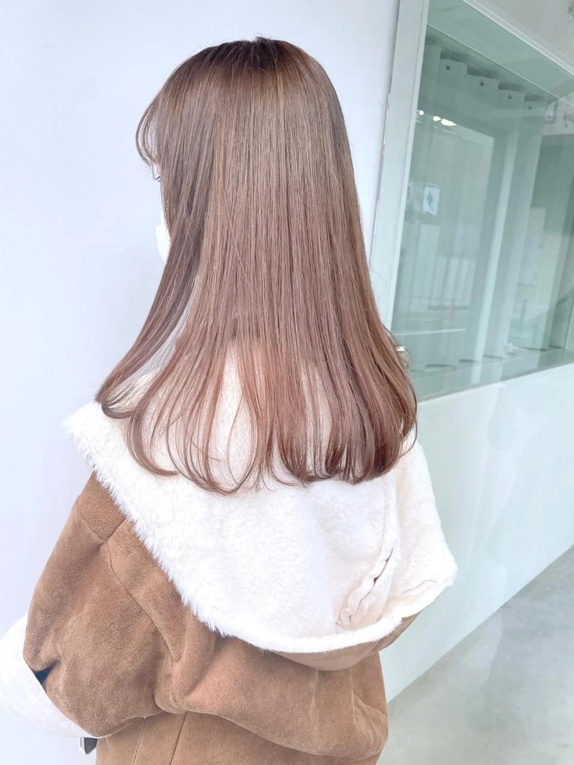 セミロング カラー ブリーチ ケアブリーチ 透明感カラー 🍨モテベージュ🩰 miraiのヘアスタイル