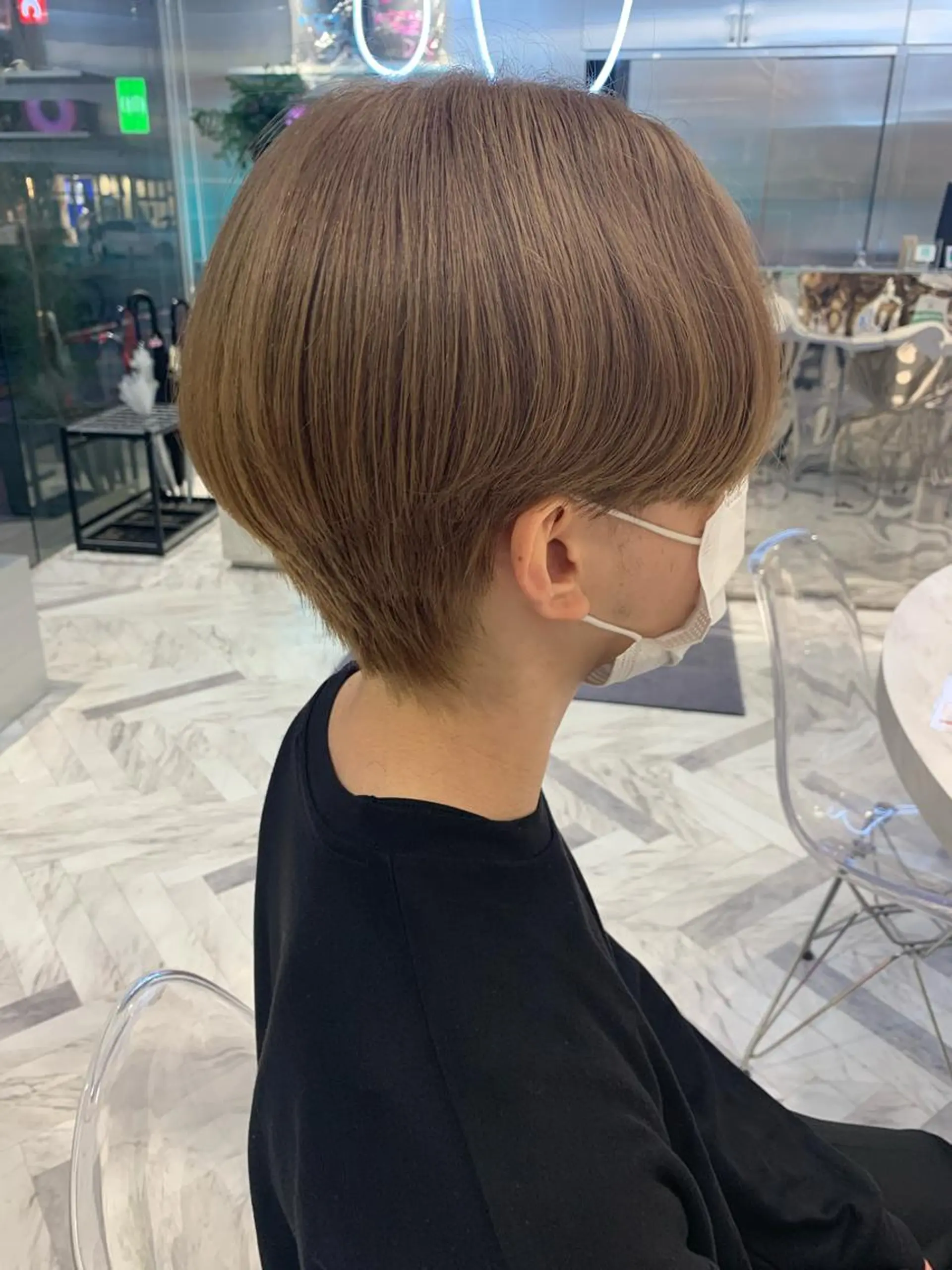 ショート カラー メンズ メンズブリーチ フェードカット メンズ韓国風 メンズメッシュ マッシュ ヘアカラー カラーモデル⚡️ REONのヘアスタイル