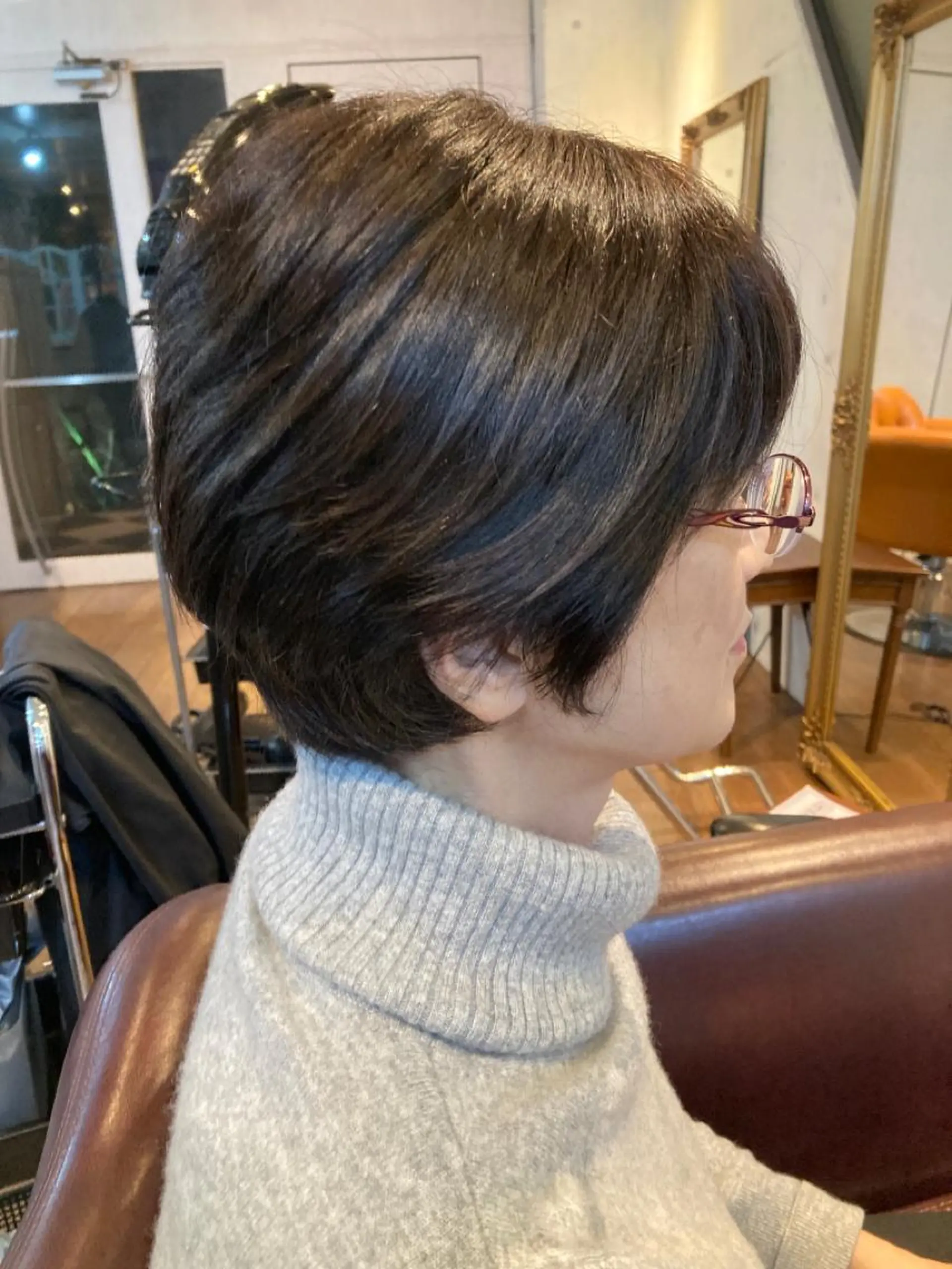 ショート カラー ミセス corona hairdesign KAZUE MAEDA所属・マエダ　カズエ🫶 coronahairのヘアスタイル