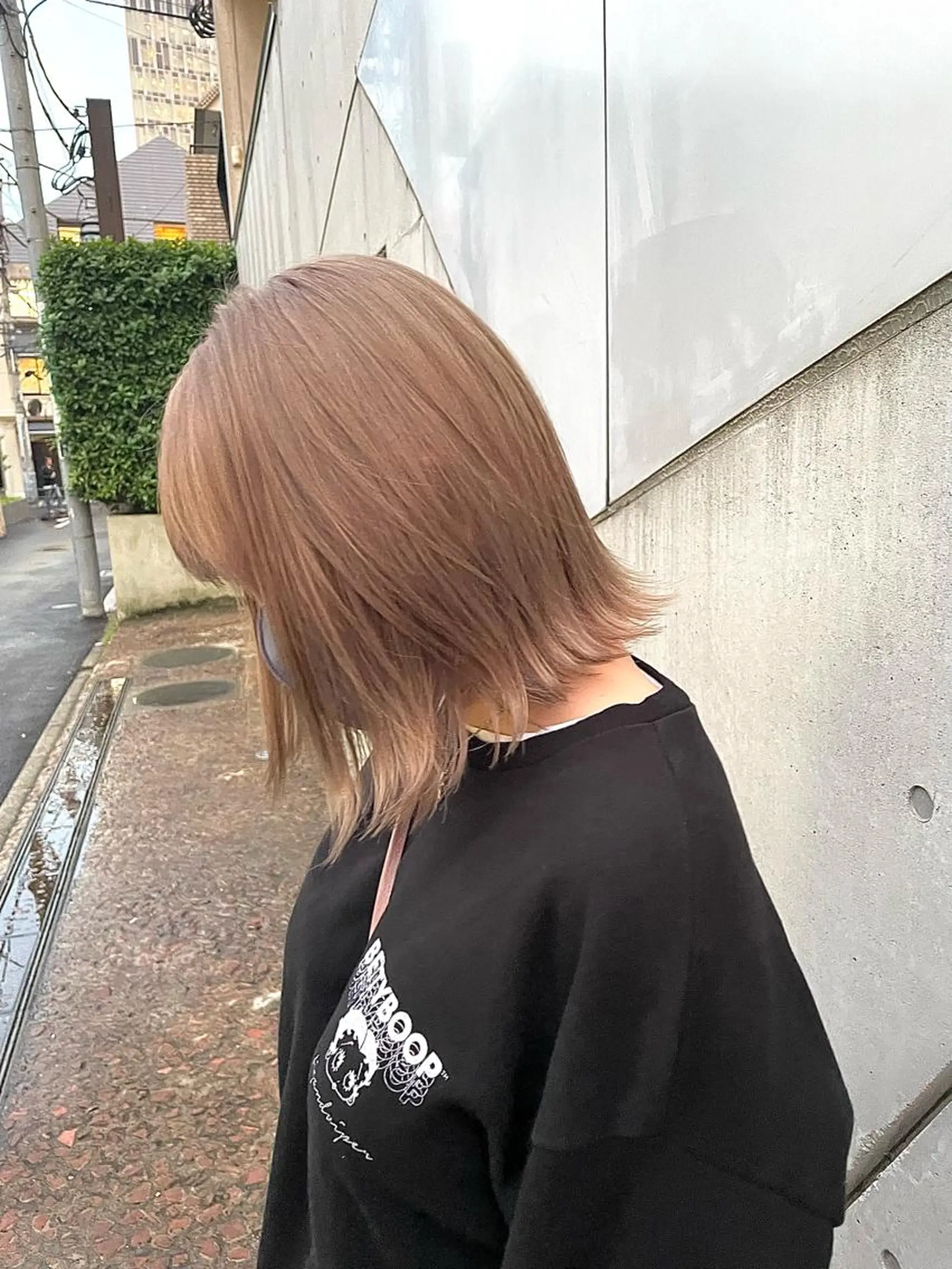 ミディアム カラー カット ヘアカラー トリートメント ミルクティー× グレージュMOMOのヘアスタイル