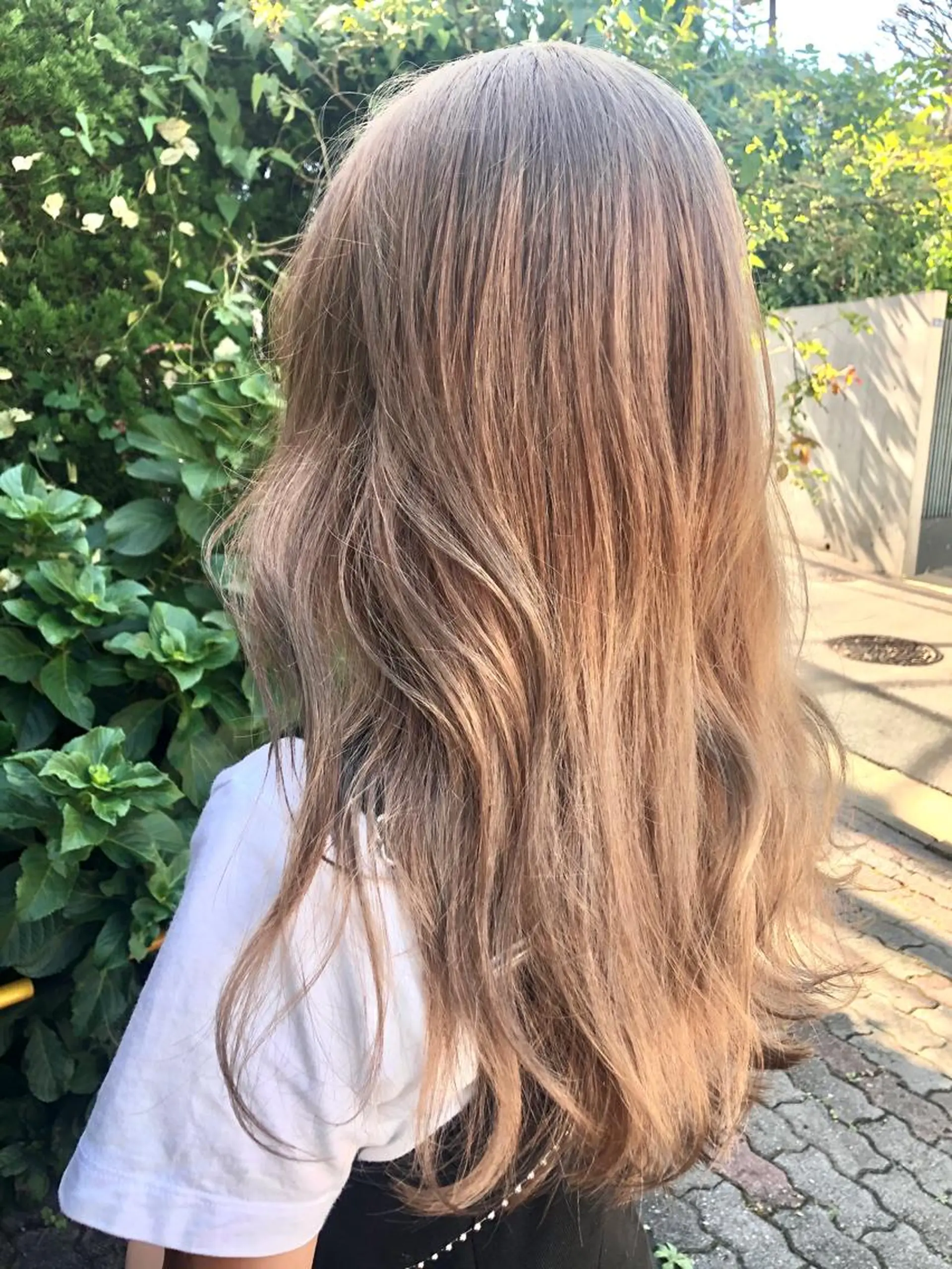 ロング カラー ベージュカラー ブリーチ ラベンダーカラー ラベンダーベージュ ヘアカラー ミヤギ リュウキのヘアスタイル