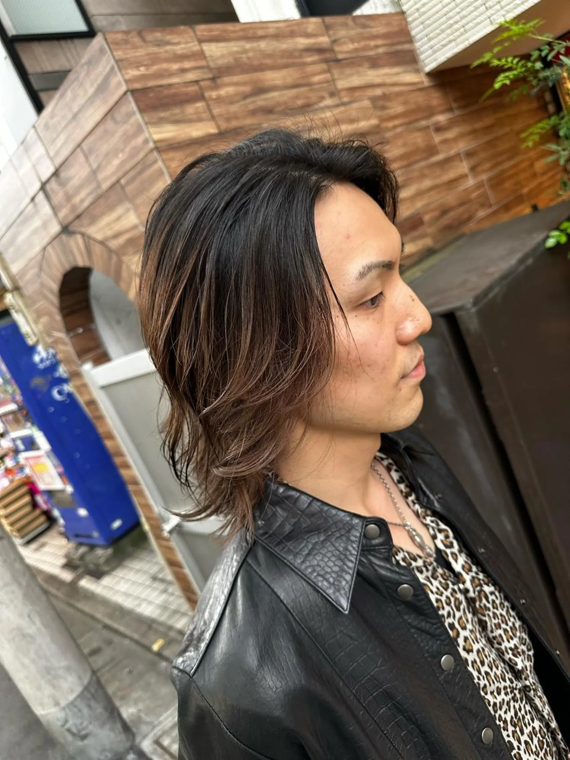 カラー メンズ ブラウンカラー グラデーションカラー カット ヘアカラー デザインカラー🎨 下北沢 / 磯部のヘアスタイル
