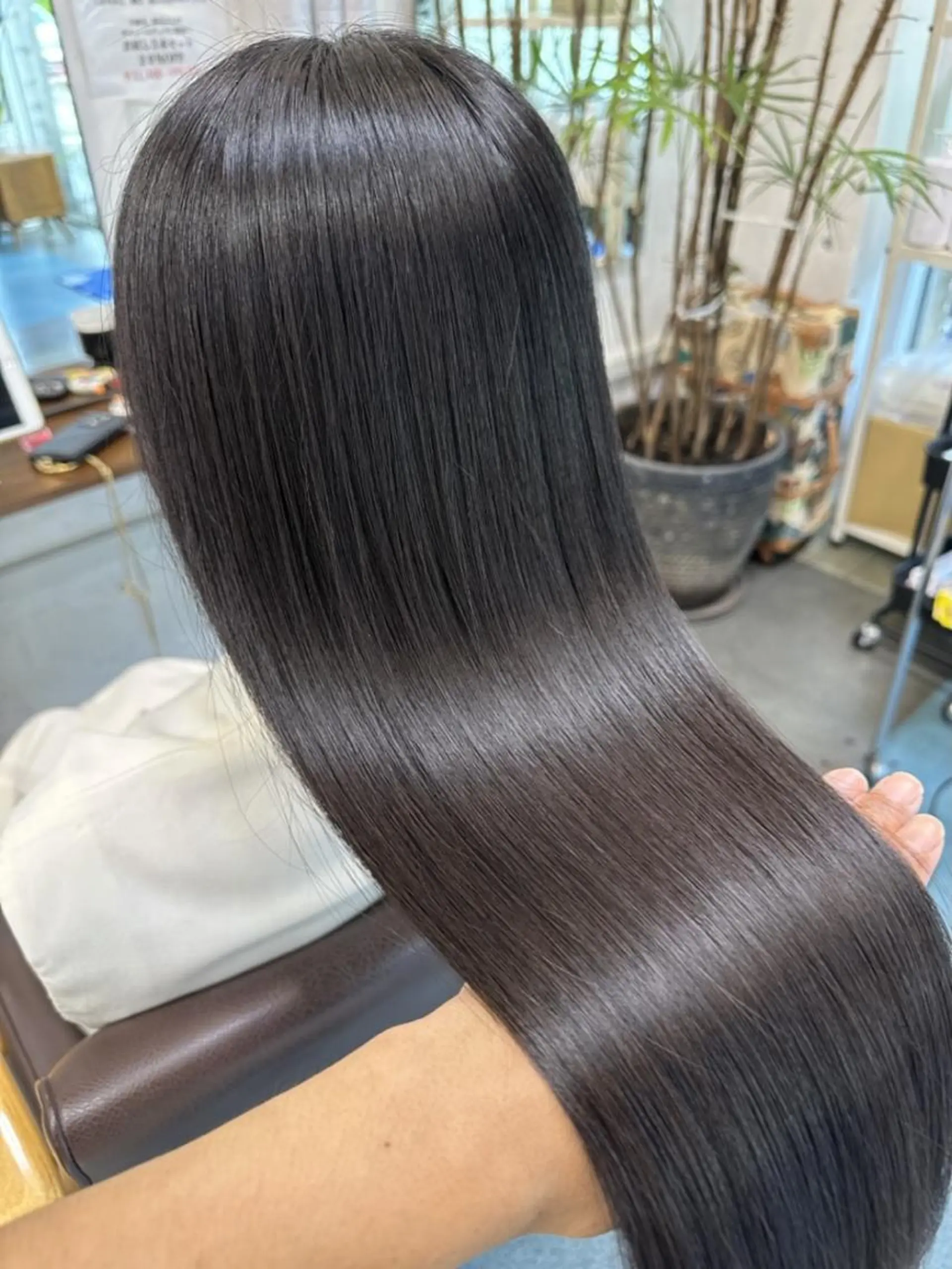 ロング 髪質改善 根本 愛優のヘアスタイル