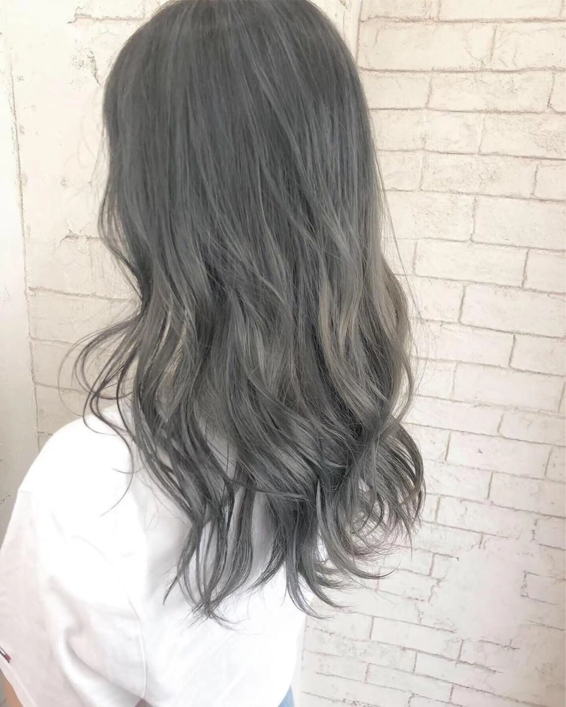ミディアム カット ヘアカラー トリートメント 髪質改善縮毛矯正× 艶髪カラー板垣智大のヘアスタイル