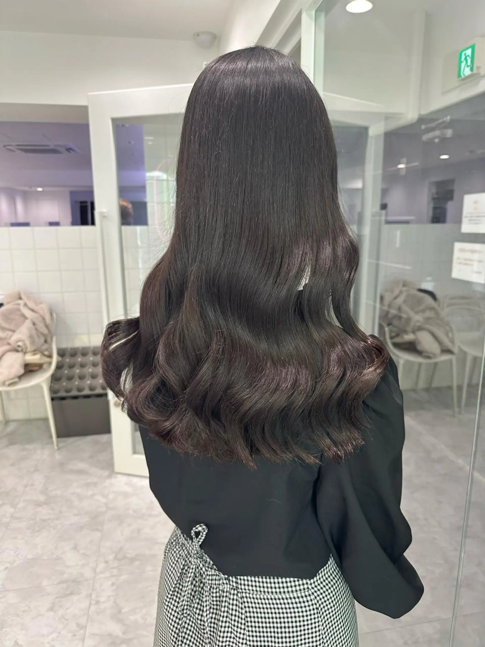 ロング カラー ブラウンカラー チョコレートブラウン ヘアカラー 🪞ハイトーン🪞 🤍waka🤍のヘアスタイル
