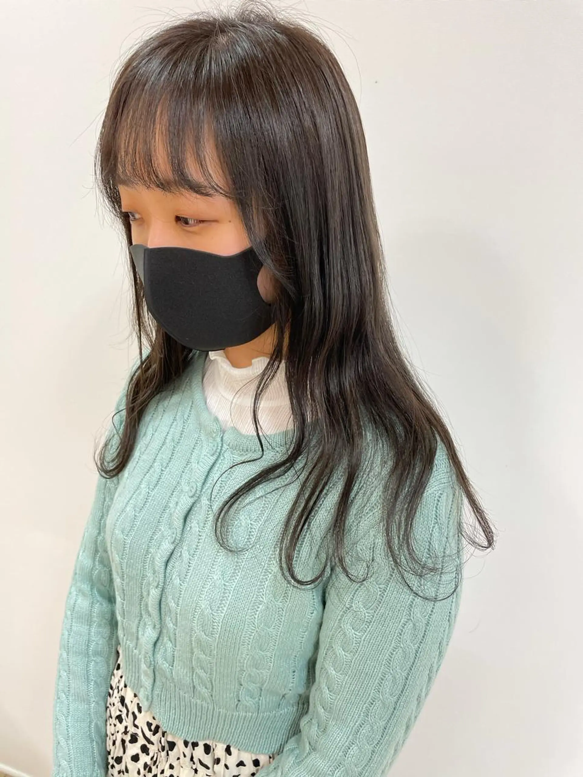 ロング カラー カット ヘアカラー トリートメント 顔まわりカット✄ ベージュカラー🧸のヘアスタイル