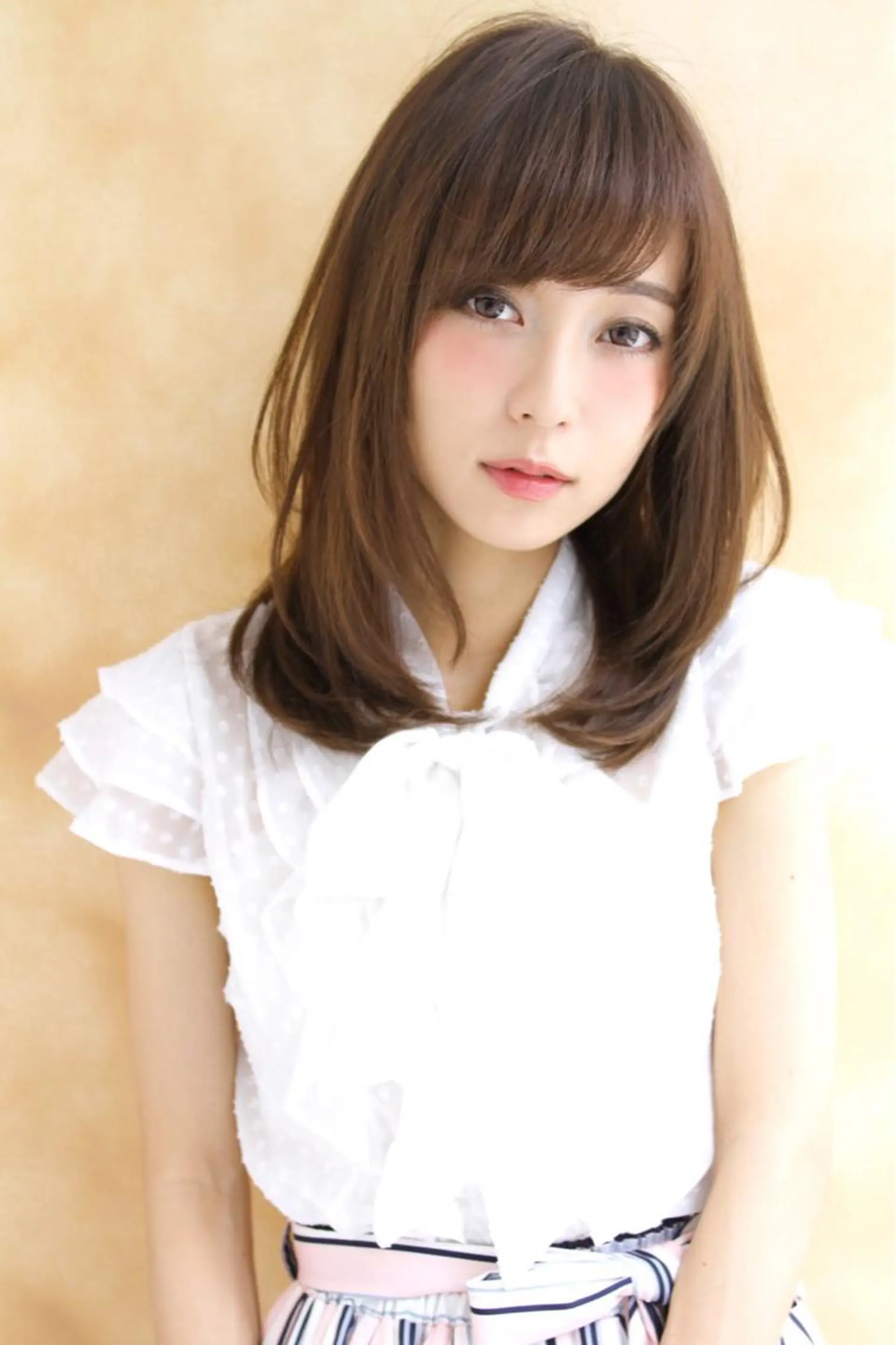 ミディアム カット 縮毛矯正 トリートメント LiL`塚口所属・L i L 塚口のヘアスタイル