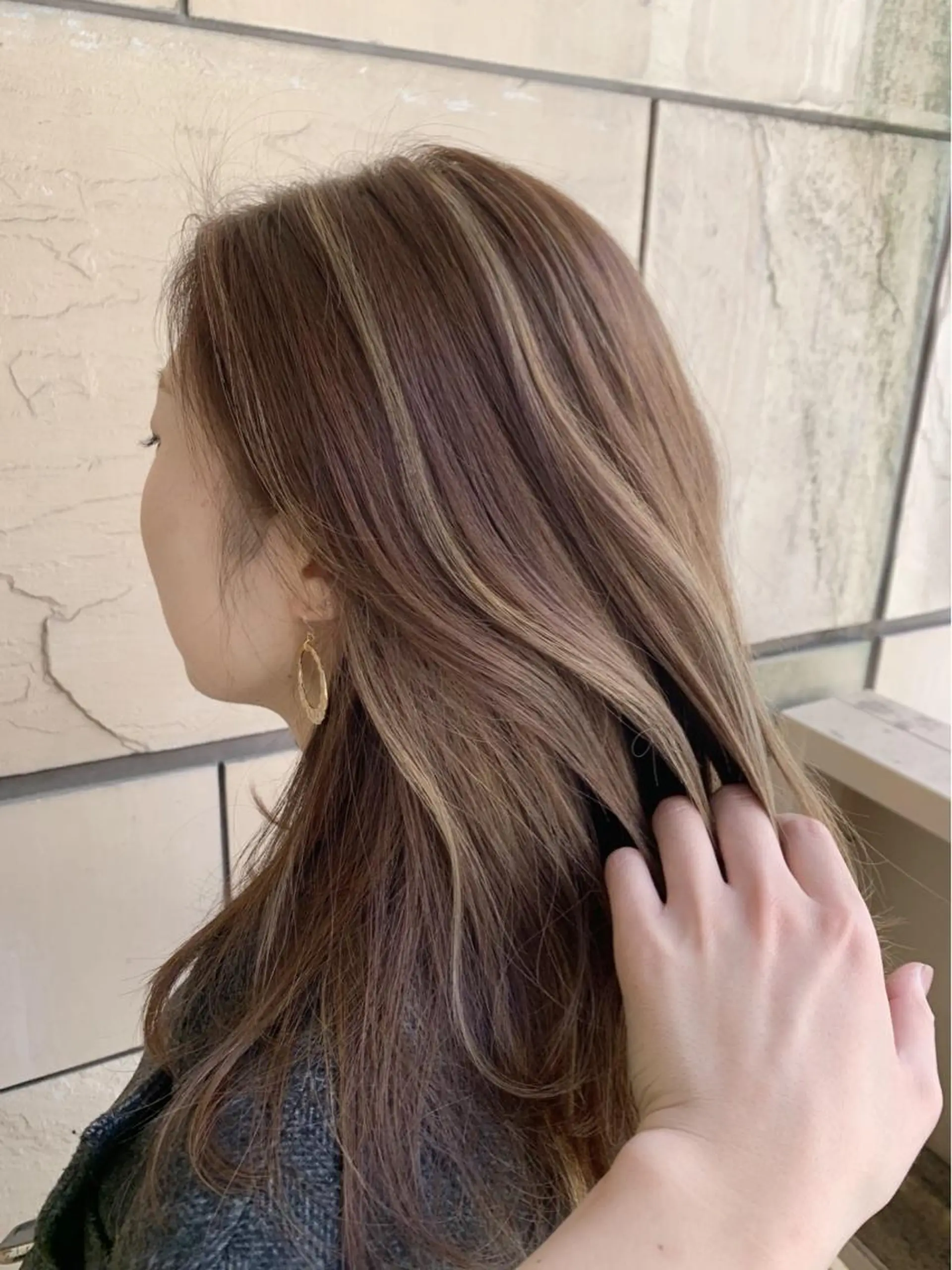 セミロング カラー ハイライトカラー ハイライト ヘアカラー トリートメント バレイヤージュ KAZUMAのヘアスタイル
