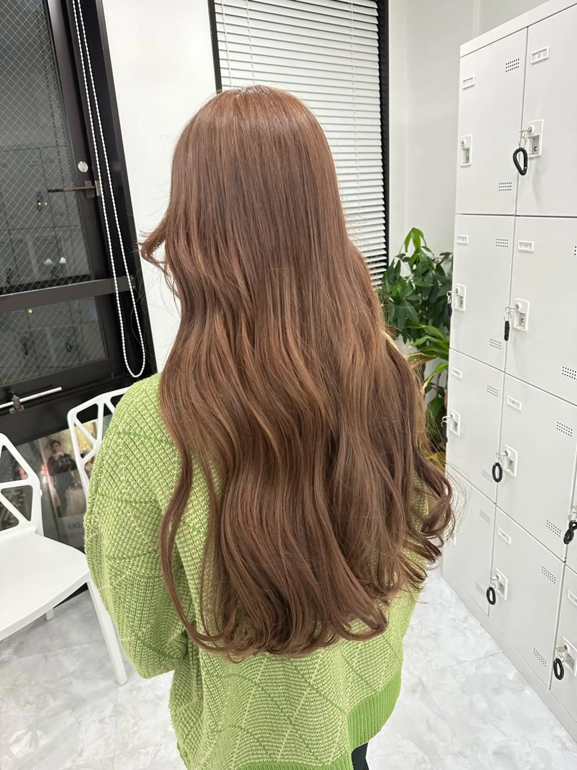 ロング カラー ヘアカラー トリートメント ヘッドスパ ヘアセット ケアブリーチ 韓国レイヤーKYONのヘアスタイル