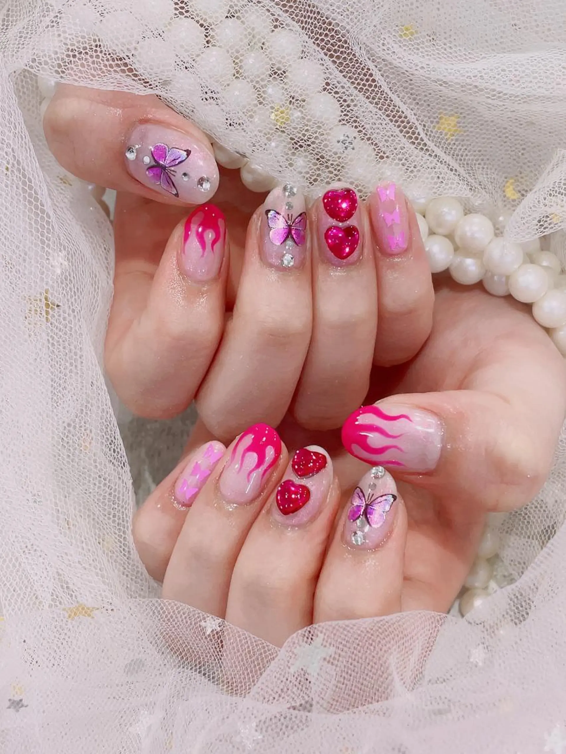 ミディアム ネイル ハンドネイル cho nailのネイルデザイン
