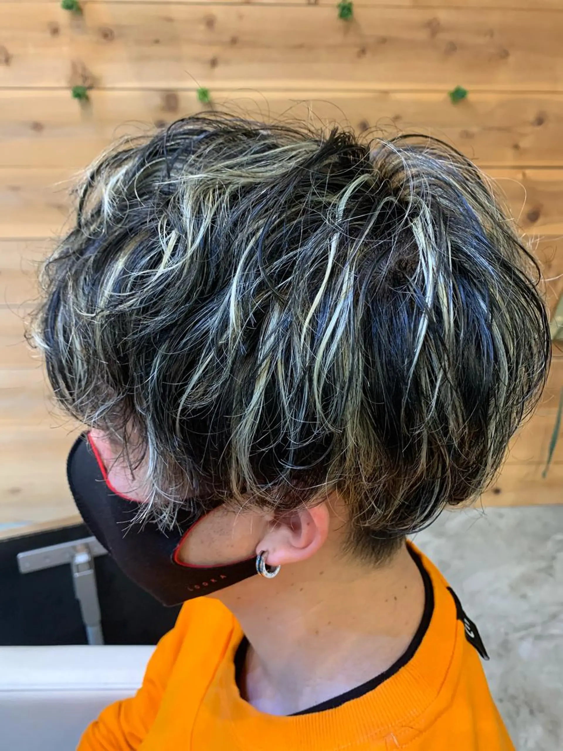 ショート カラー パーマ メンズ メンズハイライト メンズパーマ ハイライトカラー ハイライト 艶カラー／ハイトーン Anjuのヘアスタイル
