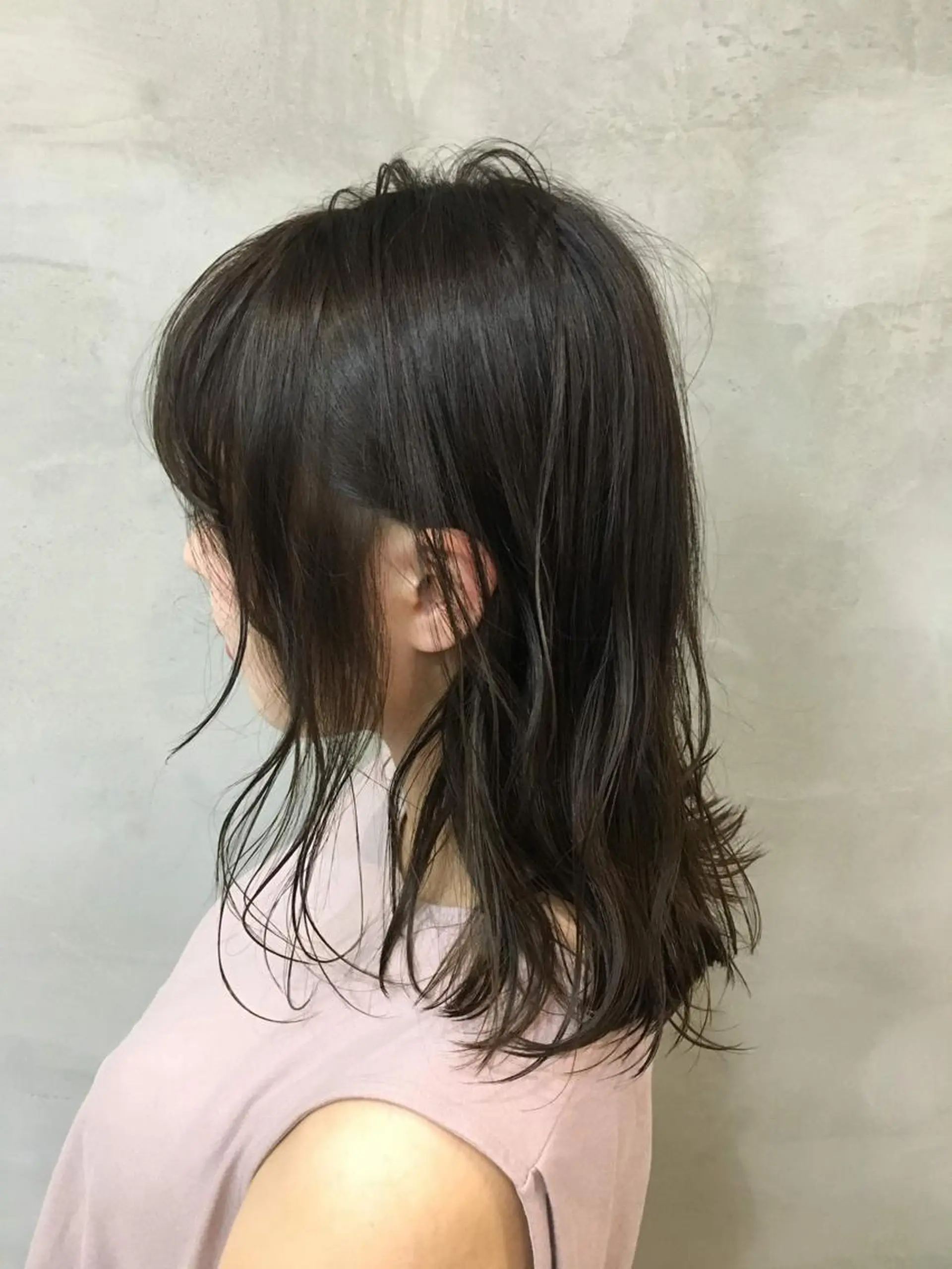セミロング カラー ベージュカラー 透明感カラー オリーブベージュ カット ヘアカラー トリートメント pesca 長町南店 OIKAWAのヘアスタイル