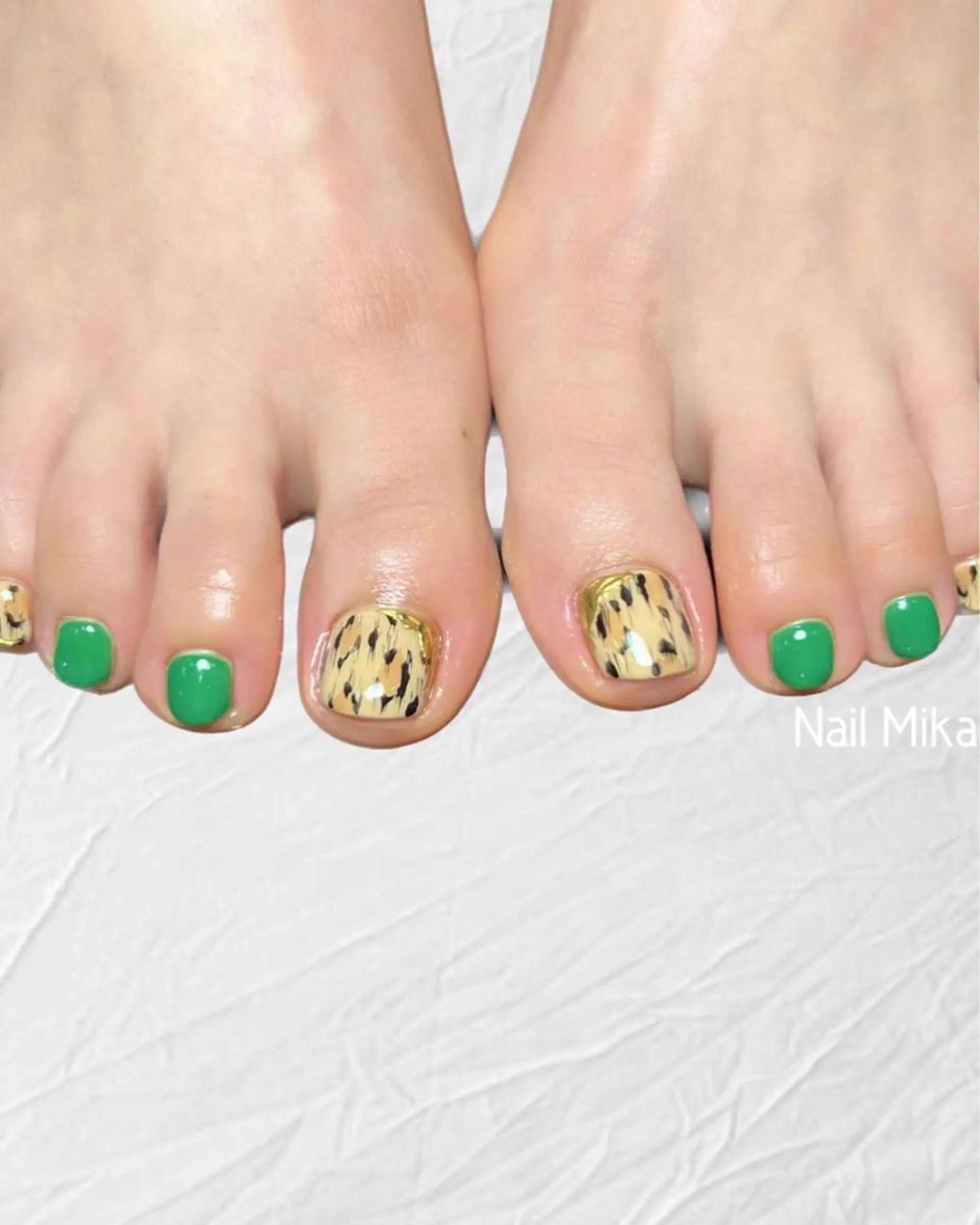 ネイル アニマル柄 フットネイル グリーン ミラーネイル Nail_Mikako所属・Nail Mikakoのネイルデザイン