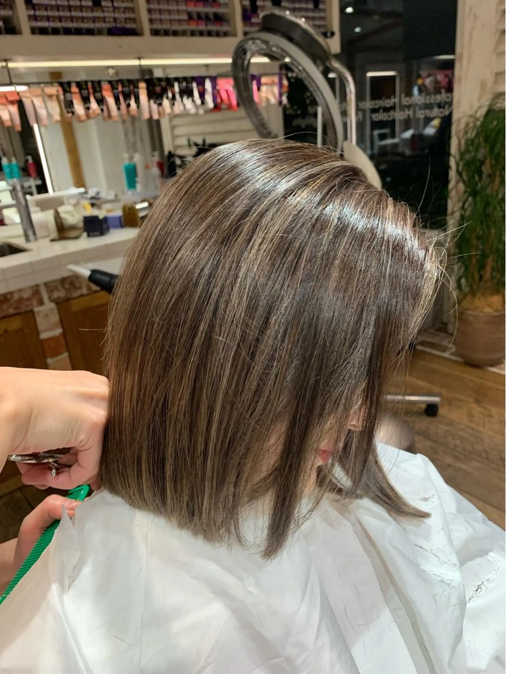 ミディアム カラー 透明感カラー ハイライトカラー ハイライト aki/ハイライト /カラー専門美容師♡のヘアスタイル