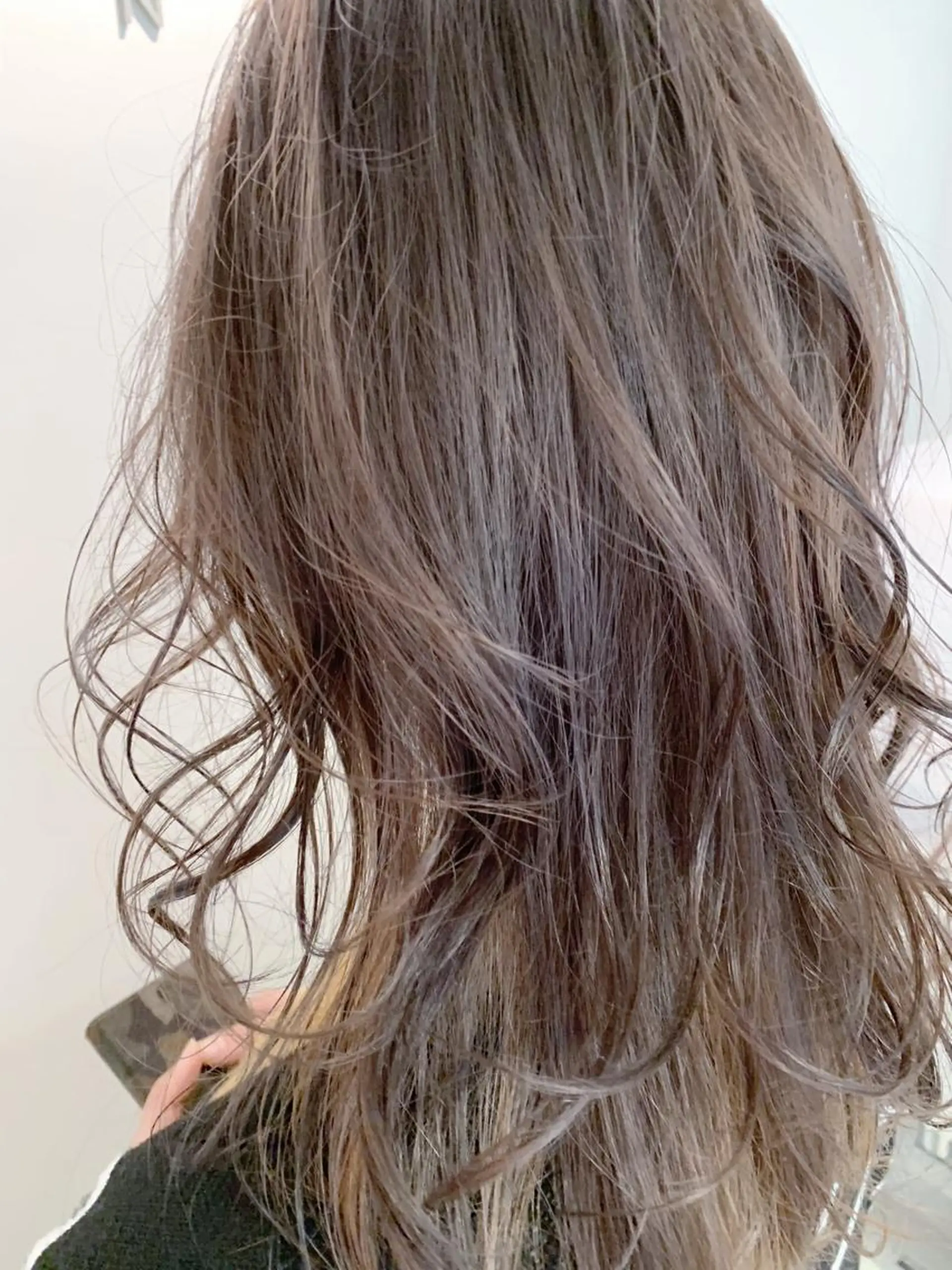 セミロング カラー アッシュ ベージュカラー DUMBO所属・【完全マンツー 恵比寿】佐藤 翔のヘアスタイル