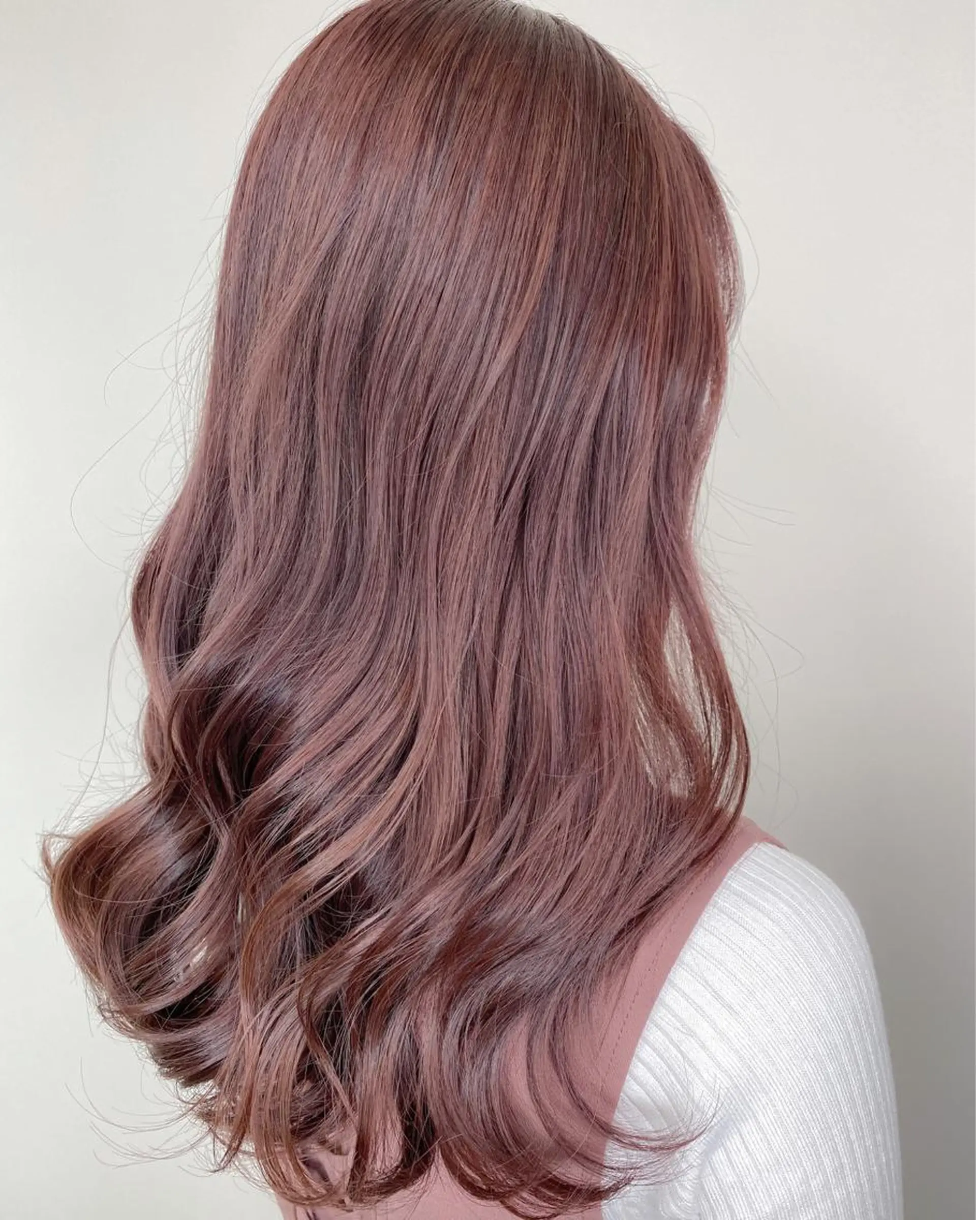 セミロング カラー ブリーチ ケアブリーチ ラベンダーカラー ピンクカラー ピンクラベンダー eclair.髪質改善&トリートメント所属・【艶髪、透明感】西村 有司のヘアスタイル