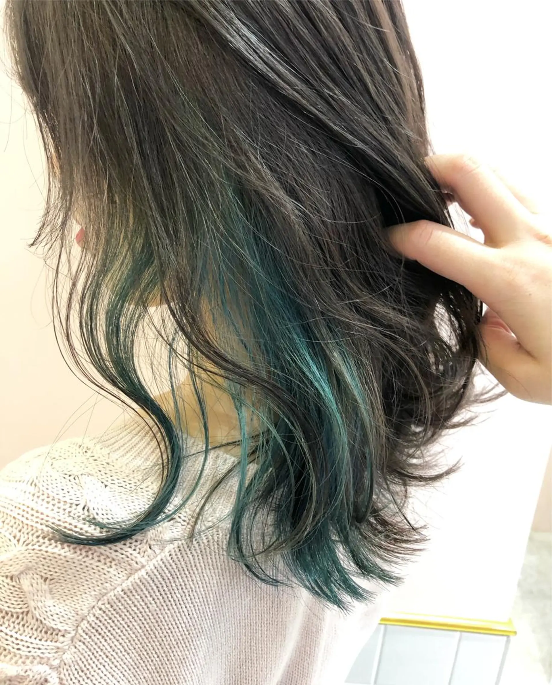 ミディアム カラー ブリーチ ヘアカラー トリートメント 透明感カラー× レイヤーカット✨高梨のヘアスタイル