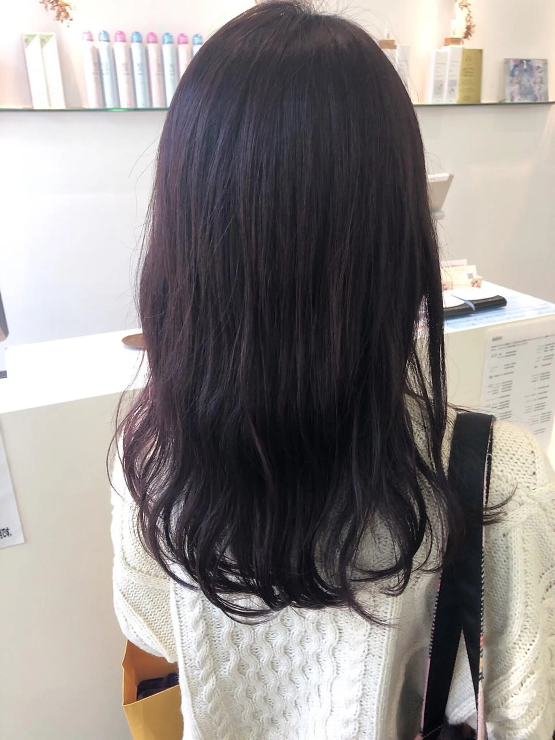 ロング カラー ブリーチ イルミナカラー ブリーチなしカラー カット ヘアカラー トリートメント 尾島 光季のヘアスタイル