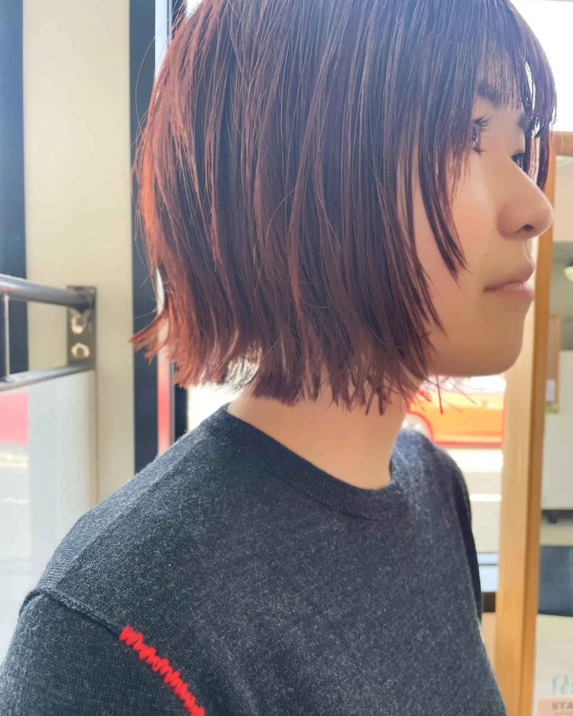 ショート カラー saito .のヘアスタイル