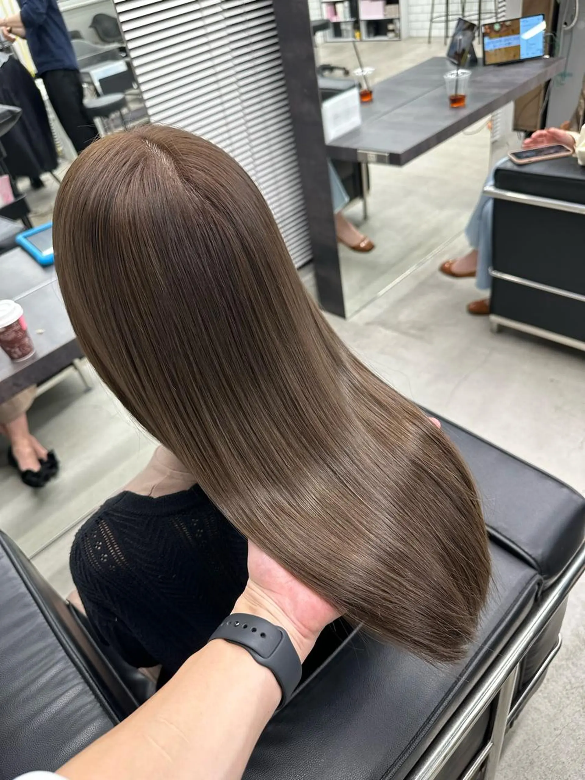 ロング カラー 縮毛矯正 ✨大人韓国風レイヤー ✨吉原 潤✨のヘアスタイル