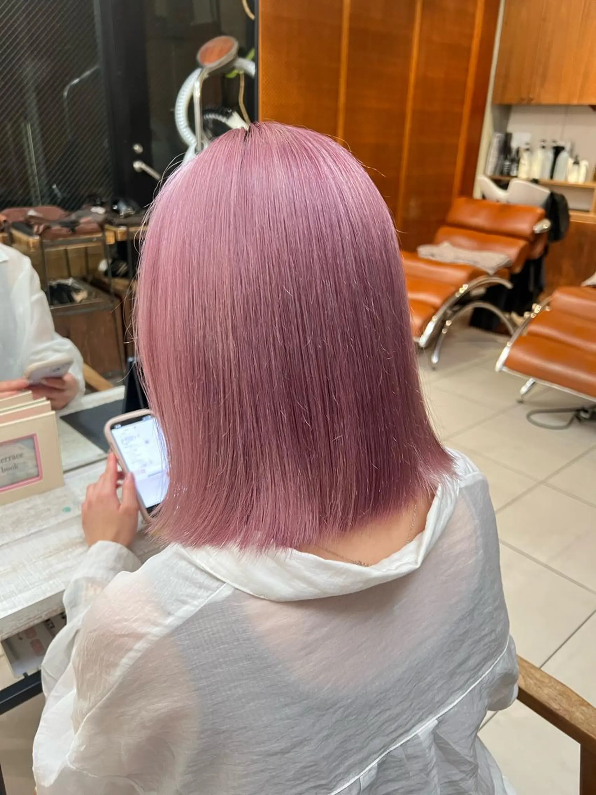 セミロング カラー ピンクカラー ヘアカラー トリートメント 艶カラー/耳つぼ/ 浴衣着付け/渡辺奈緒のその他イメージ