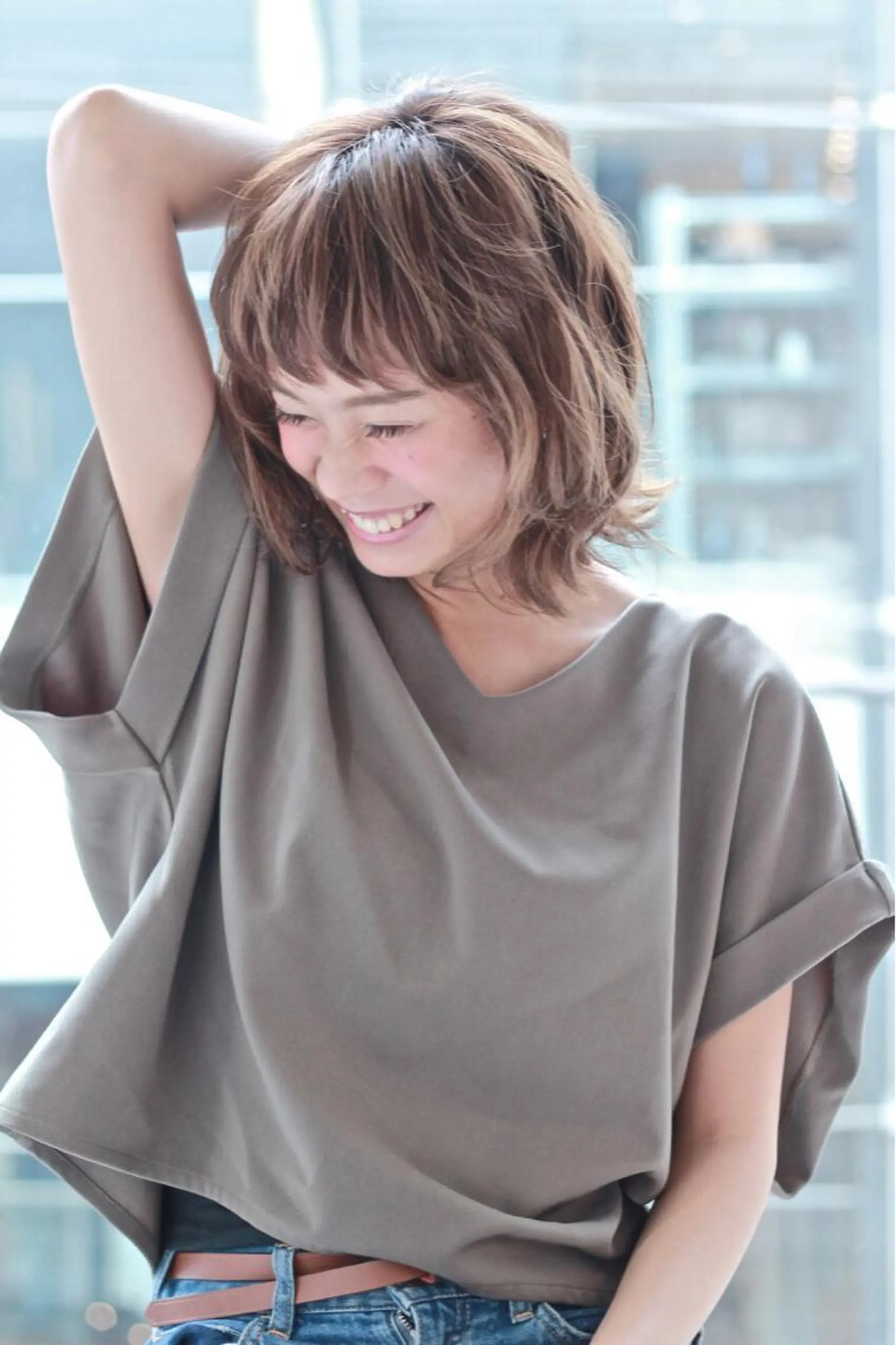 ミディアム neolive emのヘアスタイル